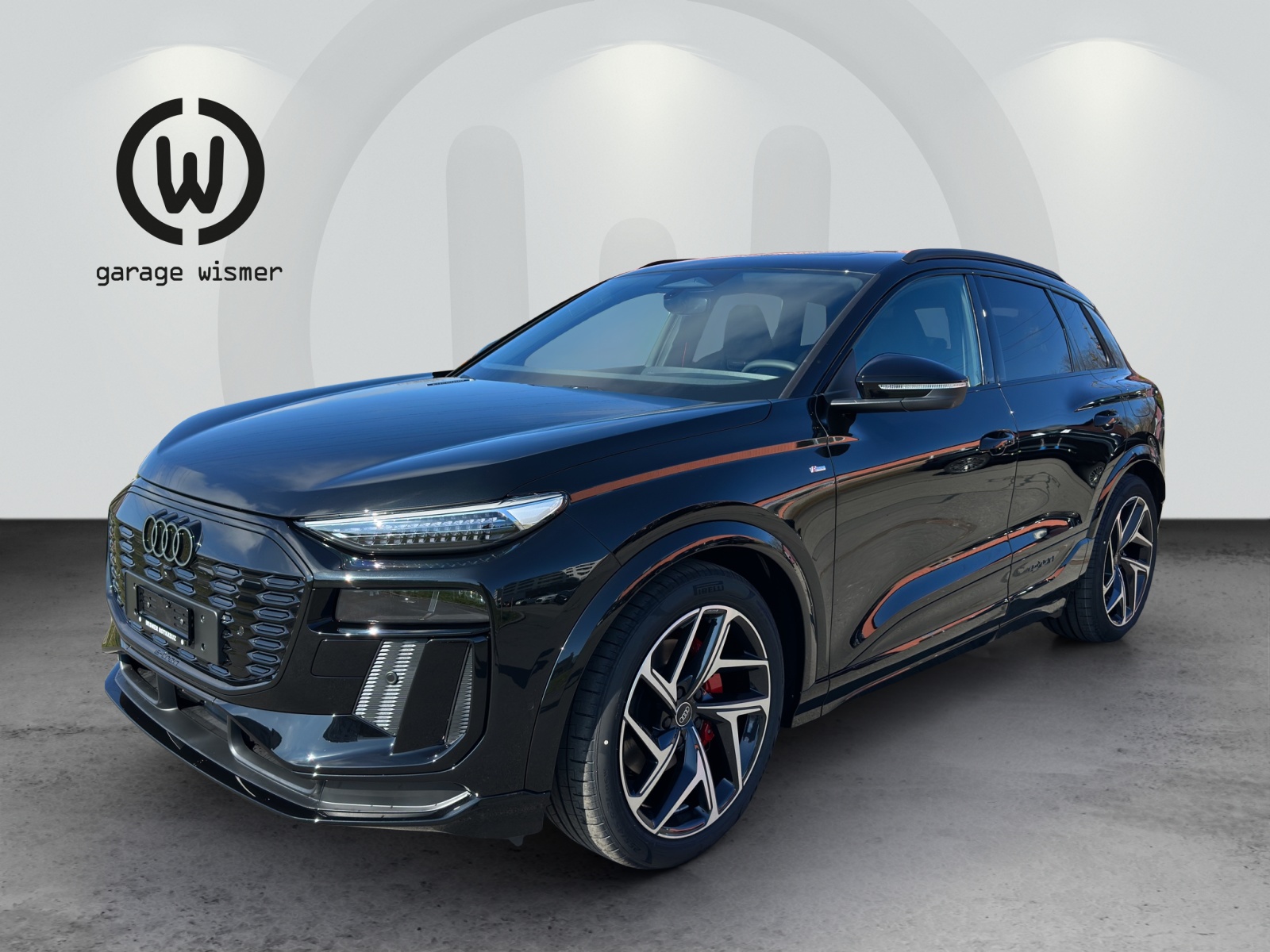 AUDI Q6 e-tron quattro-image-0