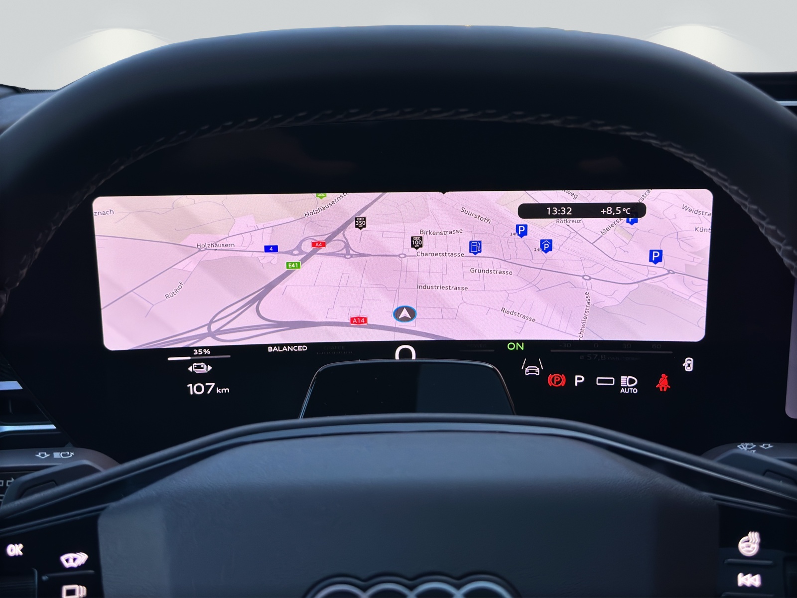 AUDI Q6 e-tron quattro-image-5