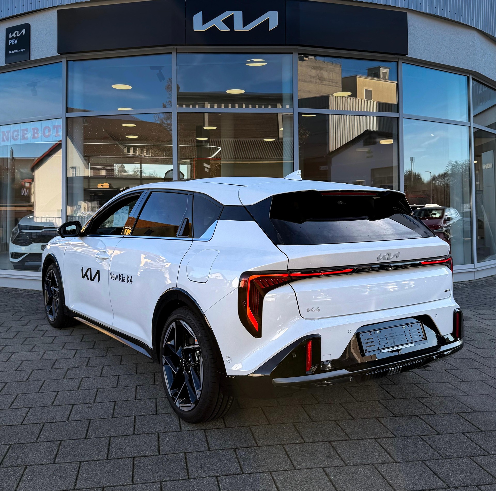 KIA K4 1.6 T-GDi GT-Line-image-1