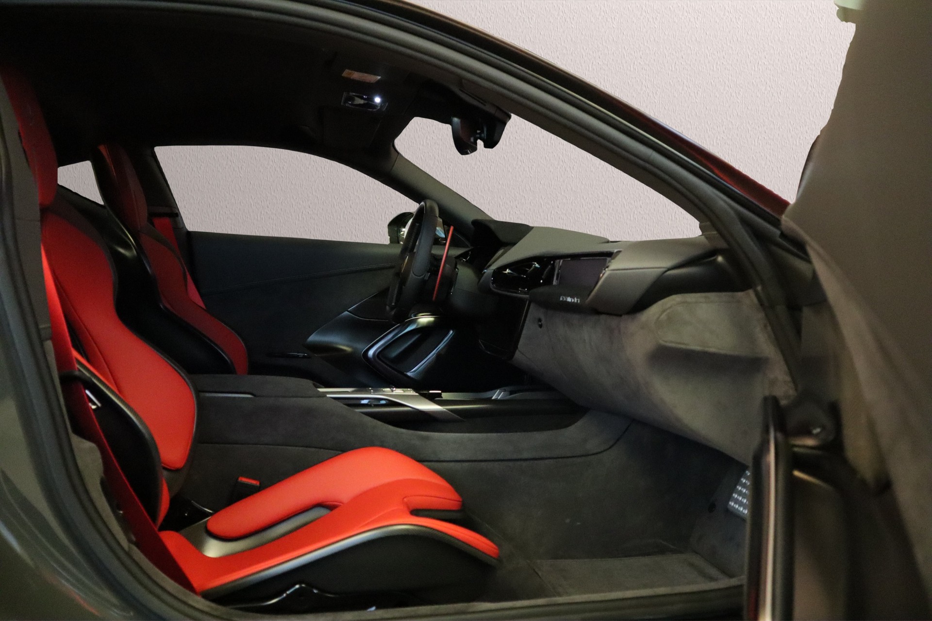 FERRARI 12 Cilindri-image-20