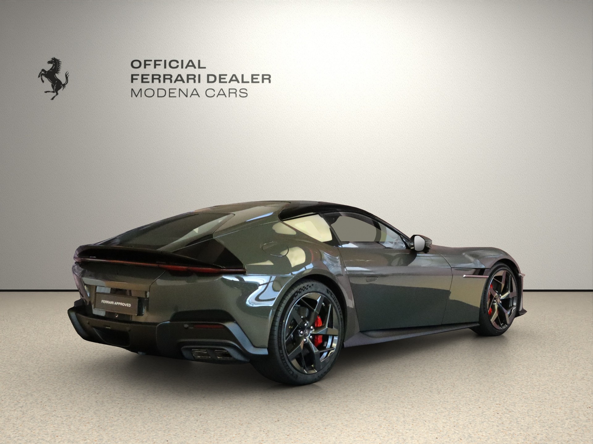 FERRARI 12 Cilindri-image-1