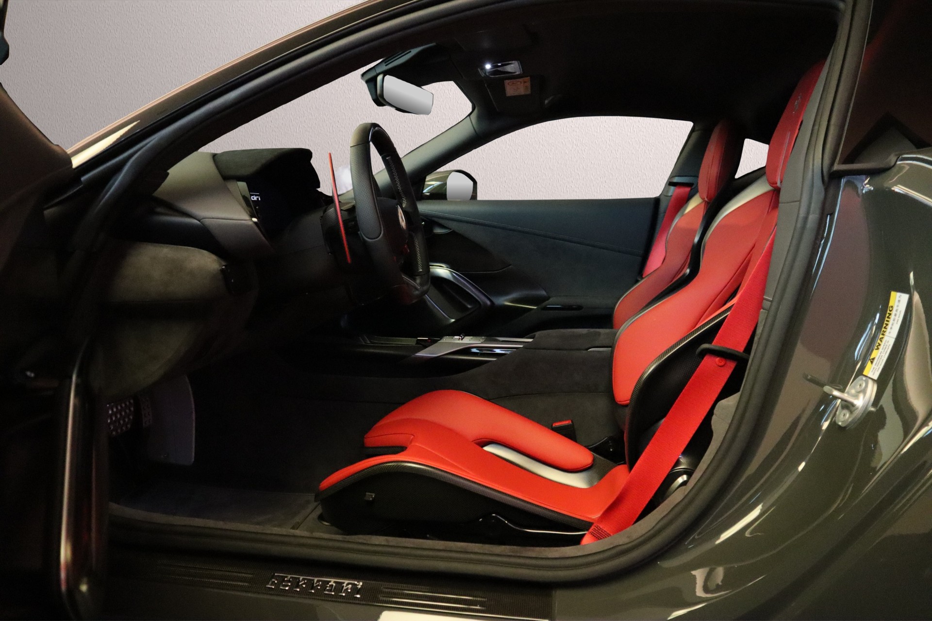 FERRARI 12 Cilindri-image-3