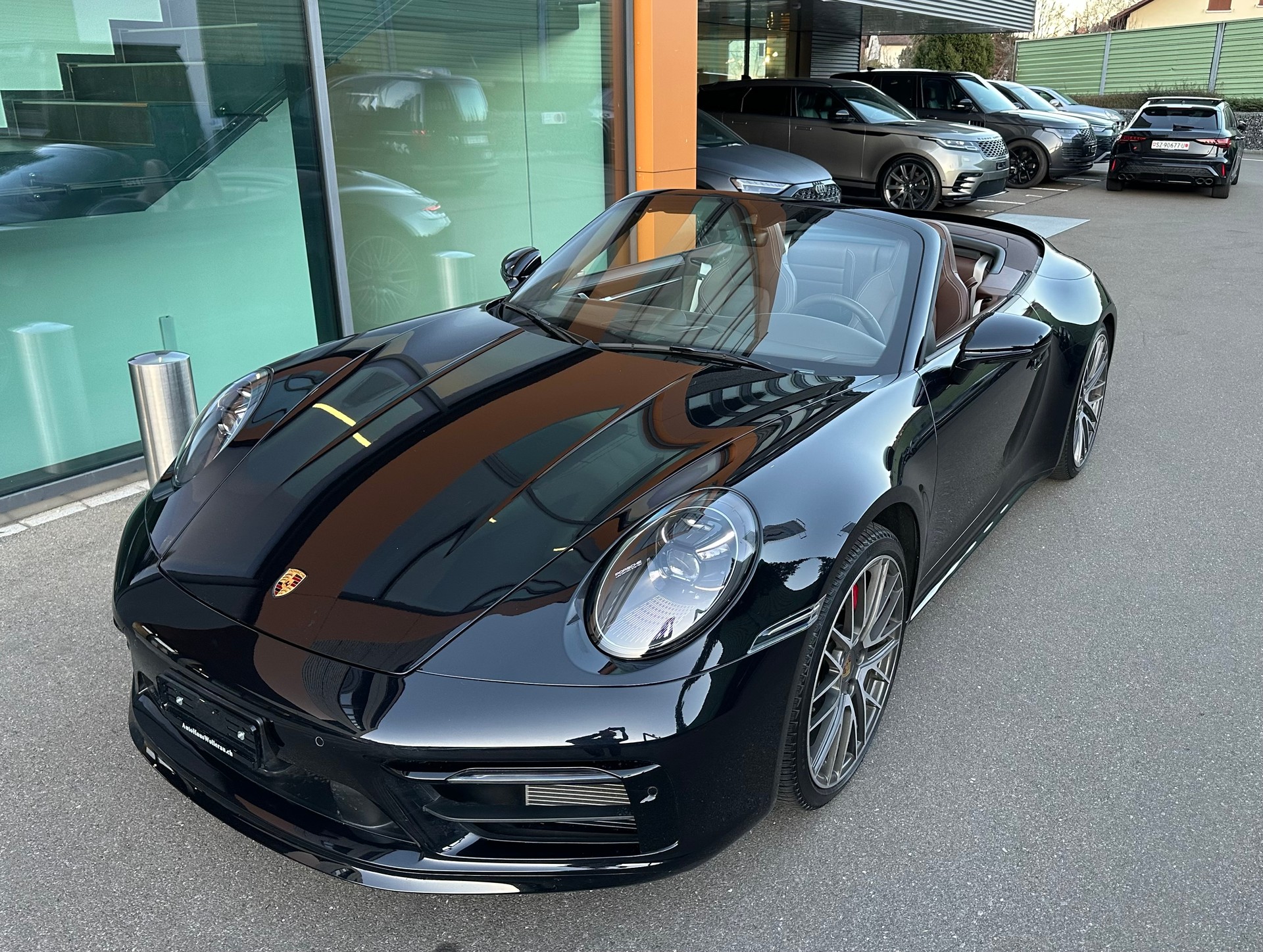 PORSCHE 911 Carrera 4S Cabriolet PDK / CH-Auslieferung - Top Ausstattung-image-4