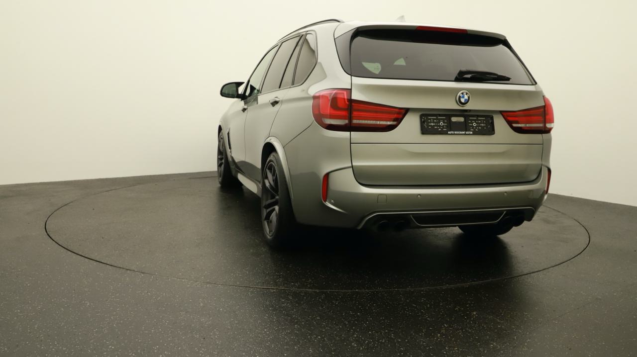 BMW X5M Steptronic-showroom-element-3