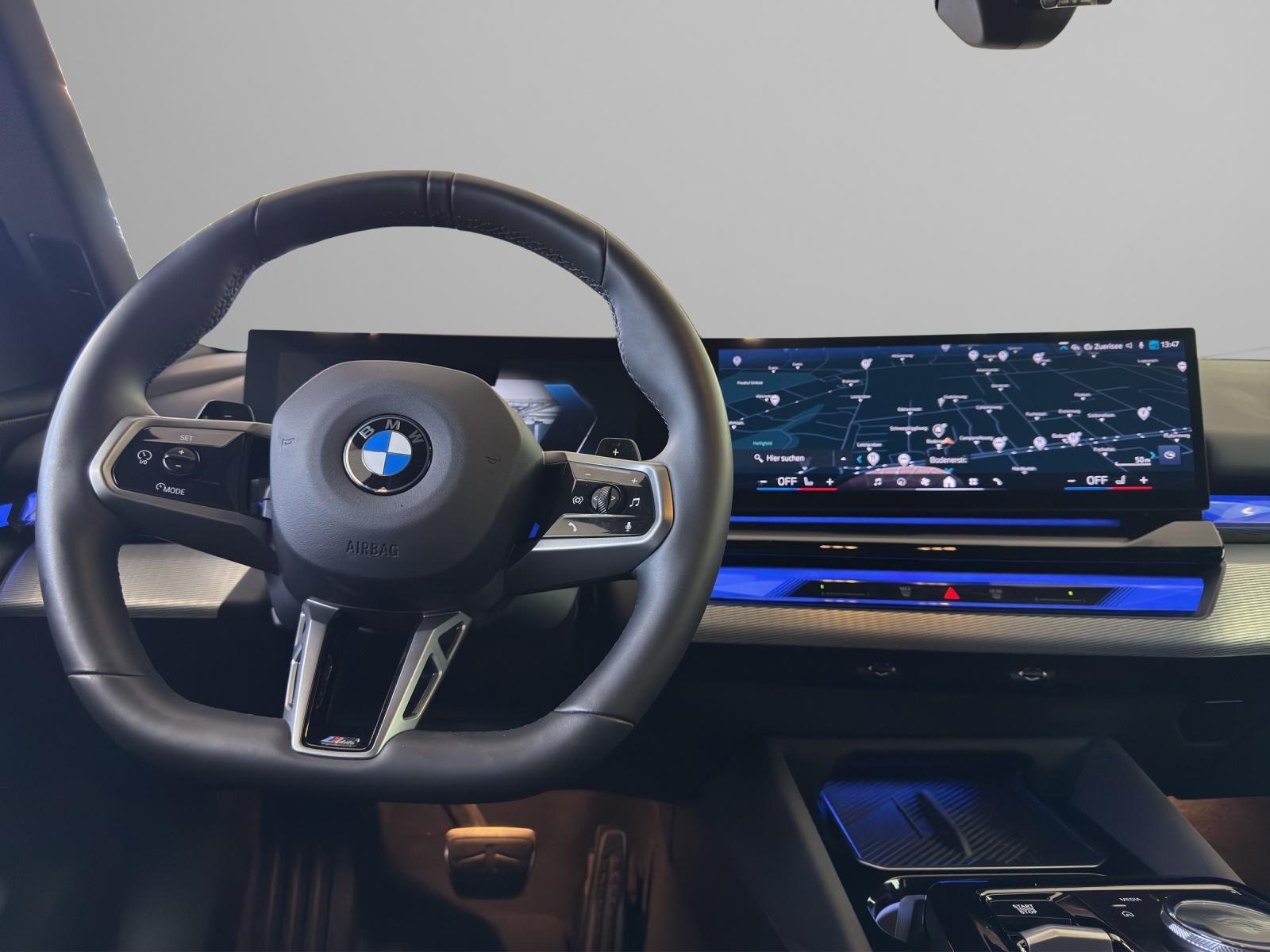 BMW 520d xDrive Touring M-SportPaket-image-12