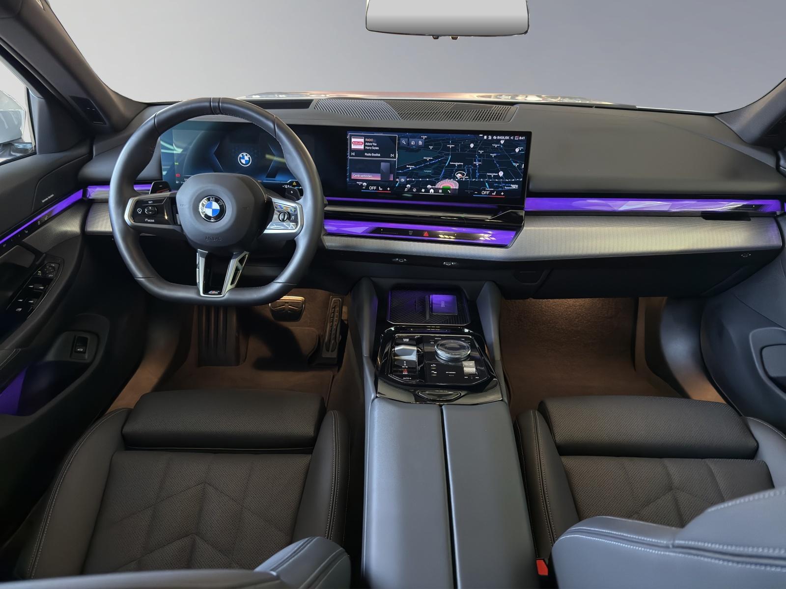 BMW 520d xDrive Touring M-SportPaket-image-8