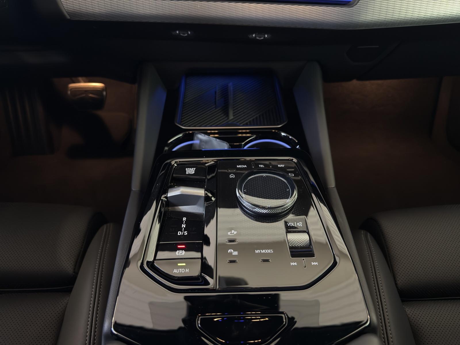 BMW 520d xDrive Touring M-SportPaket-image-14