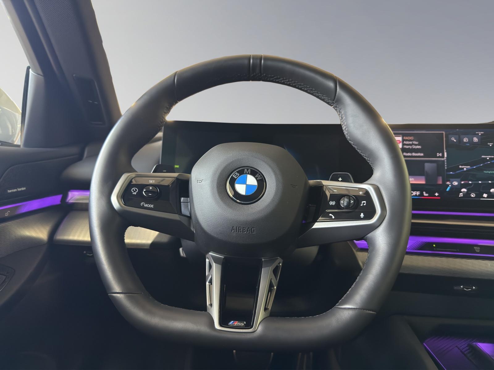 BMW 520d xDrive Touring M-SportPaket-image-9