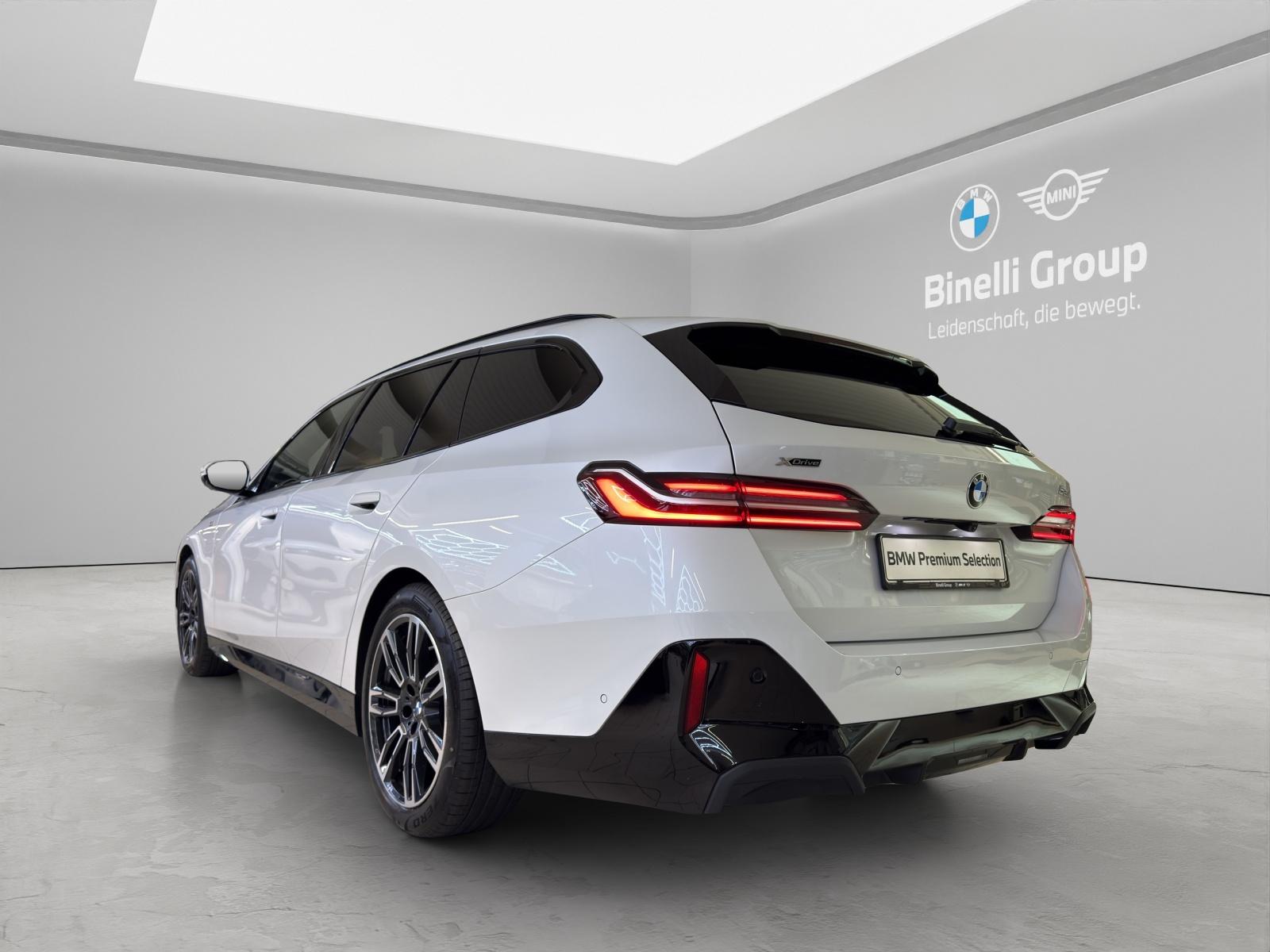 BMW 520d xDrive Touring M-SportPaket-image-2
