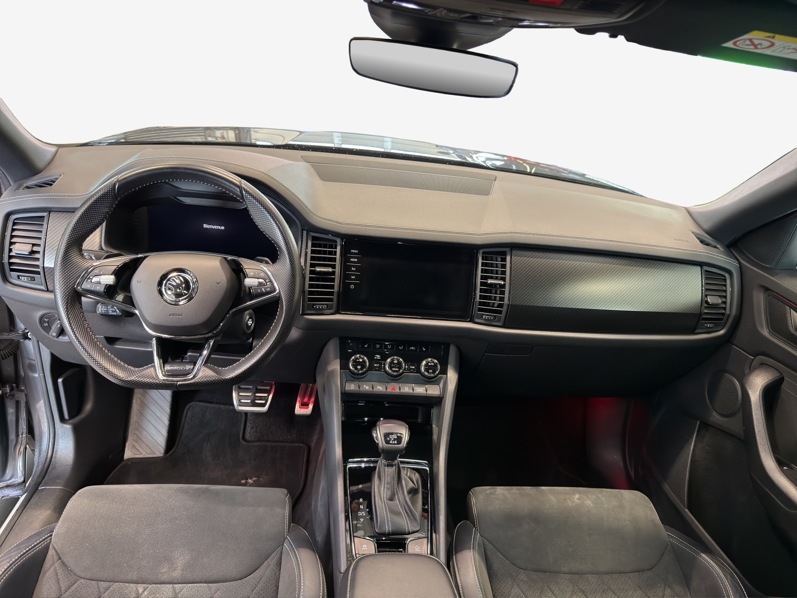 SKODA Kodiaq 2.0 TSI 4x4 SportLine-image-8
