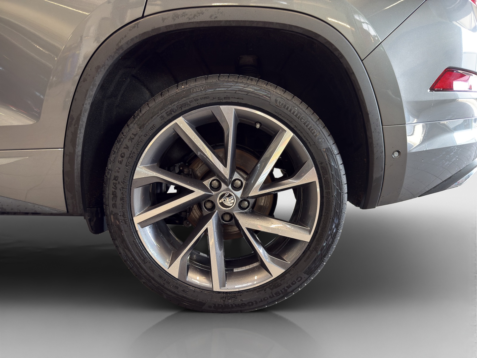SKODA Kodiaq 2.0 TSI 4x4 SportLine-image-13