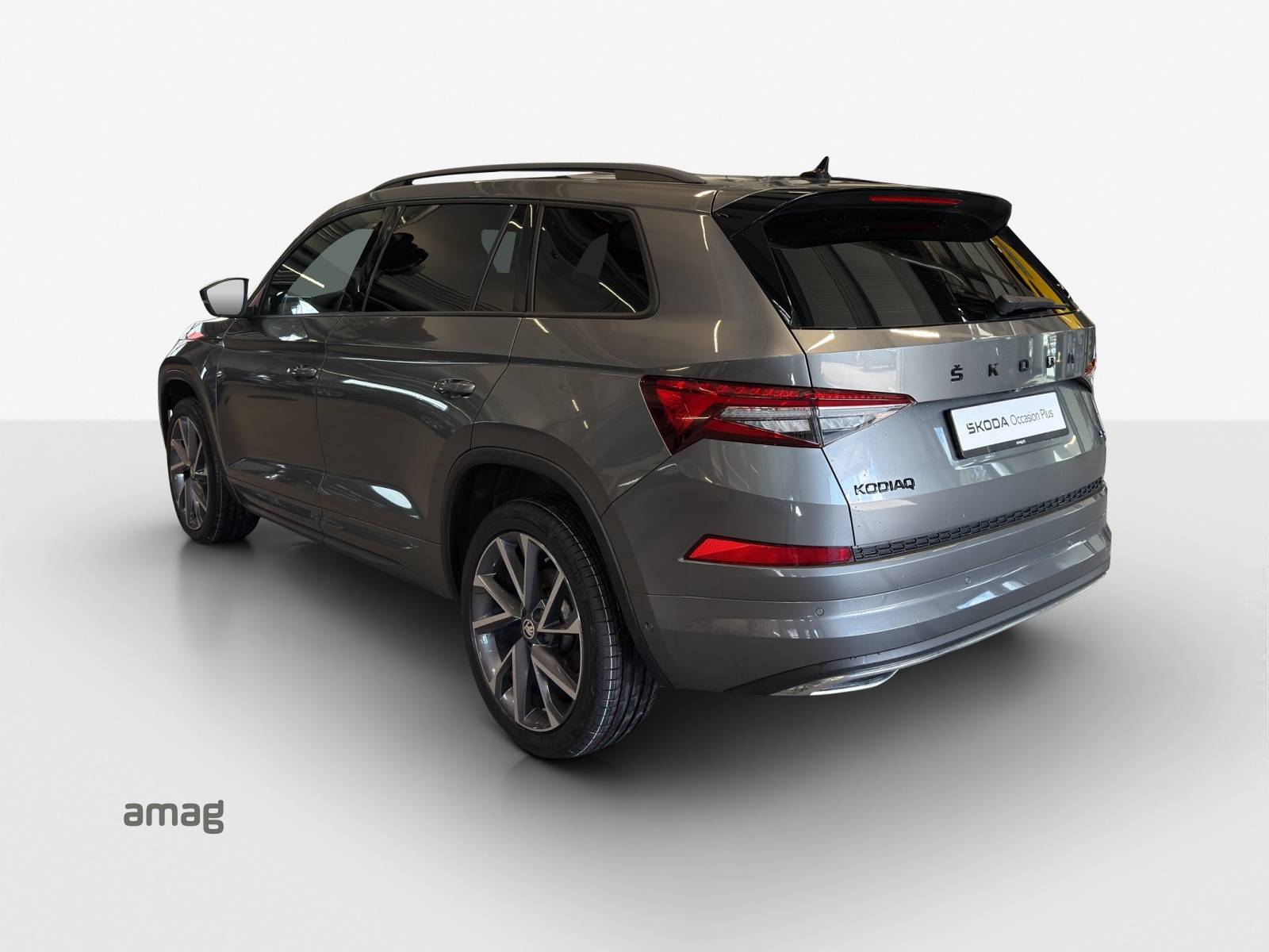 SKODA Kodiaq 2.0 TSI 4x4 SportLine-image-2