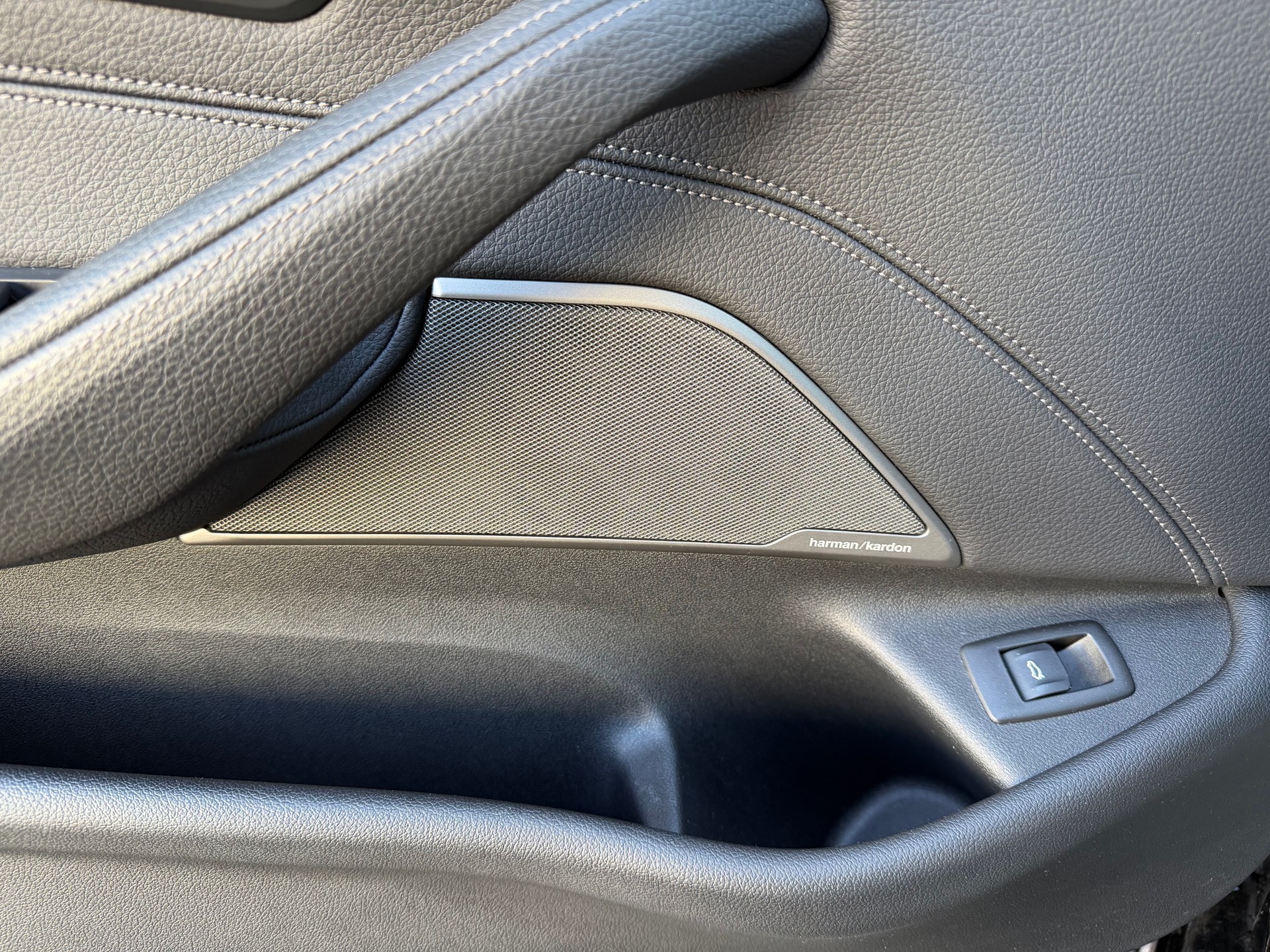 BMW-ALPINA D5 S-image-4