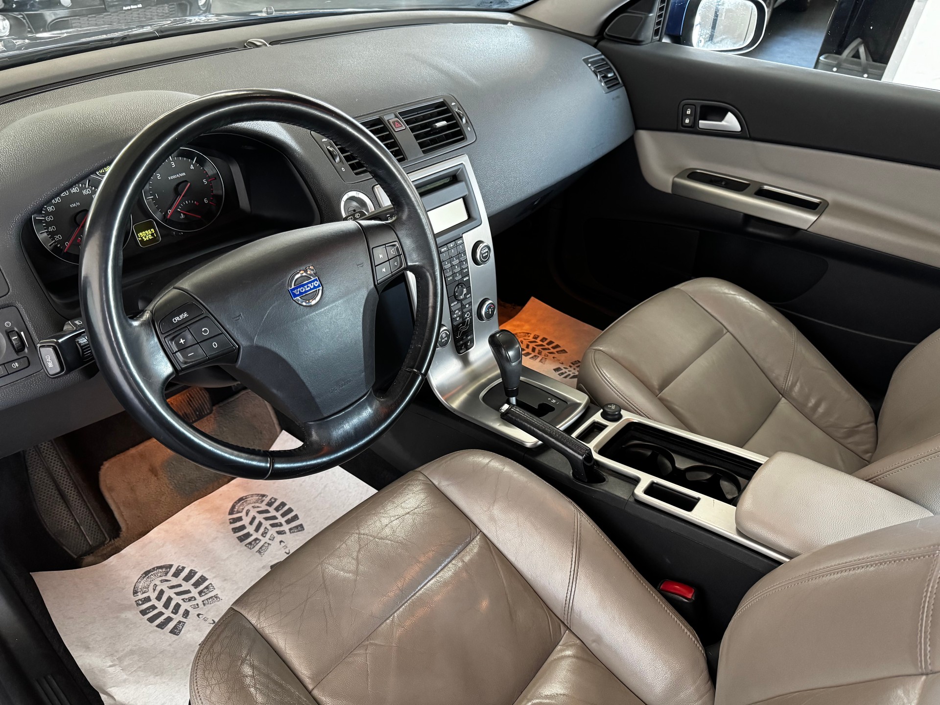 VOLVO C30 D5 Geartronic-image-12