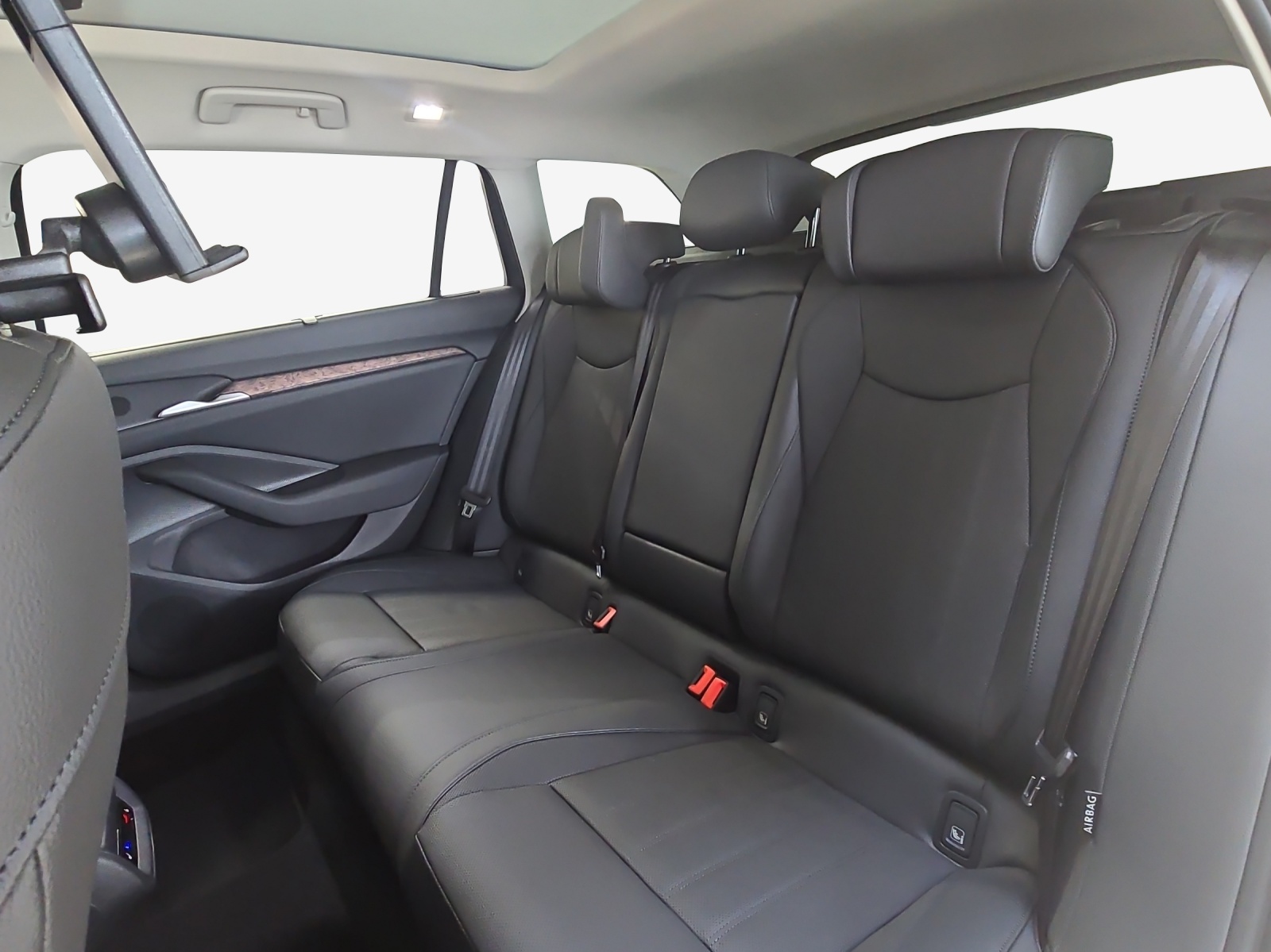 SKODA Superb Combi 2.0 TDi L&K 4x4 DSG-image-11