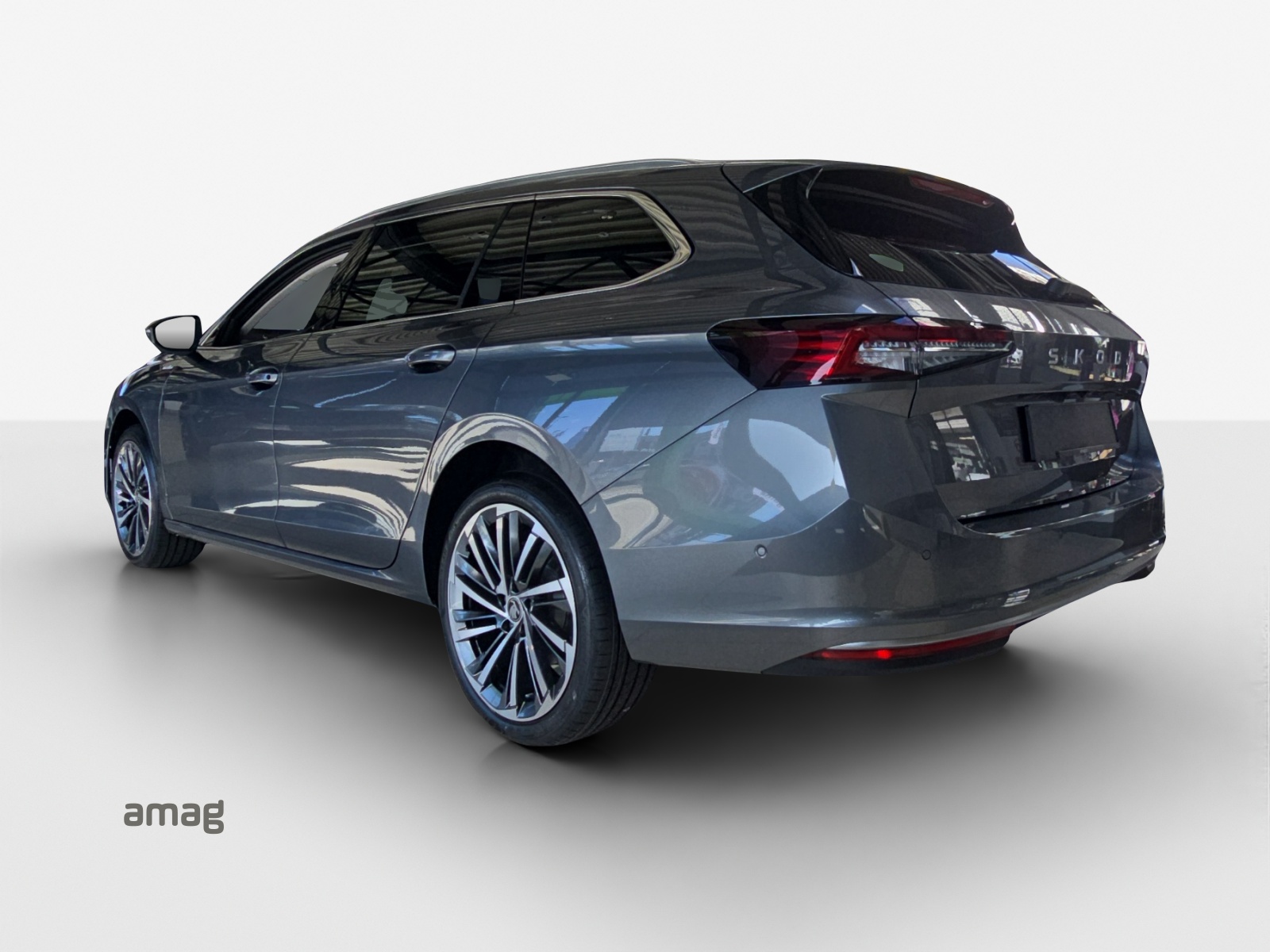SKODA Superb Combi 2.0 TDi L&K 4x4 DSG-image-2