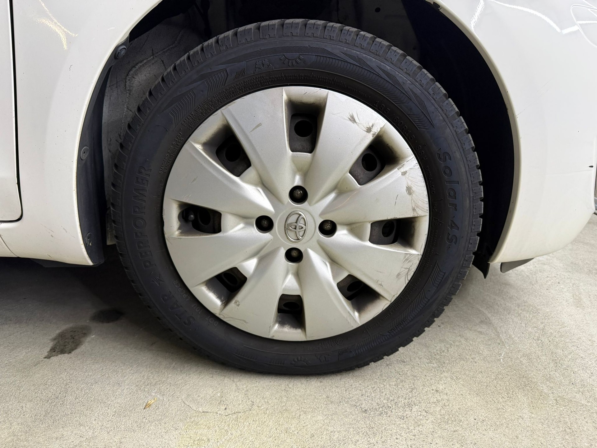 TOYOTA Yaris 1.4 D-4D Linea Luna-image-14