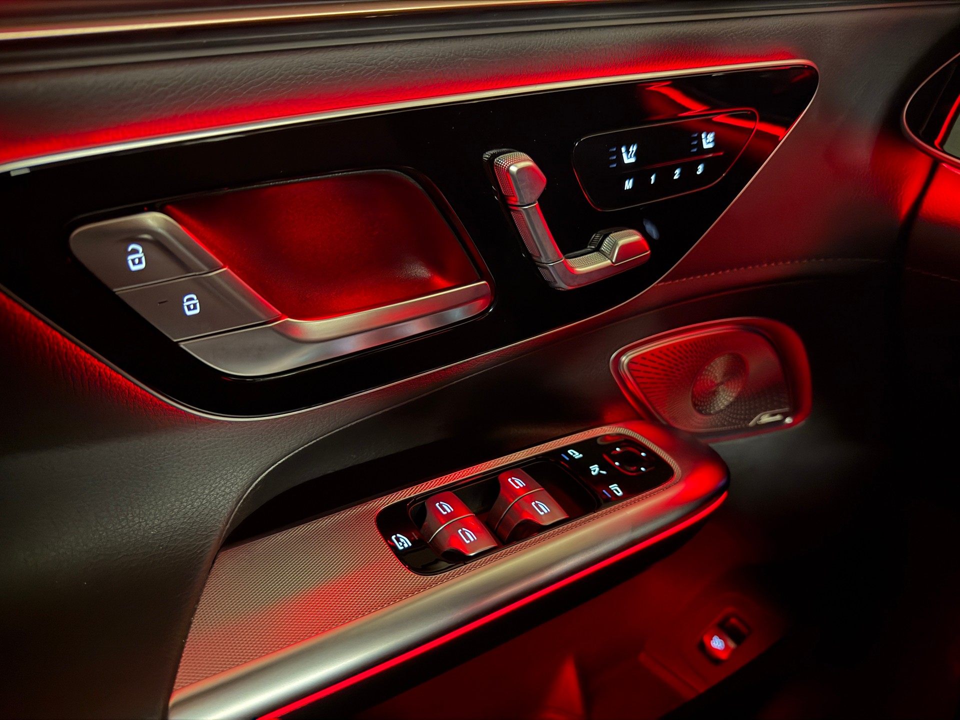 MERCEDES-BENZ EQE 43 AMG 4 Matic-image-5
