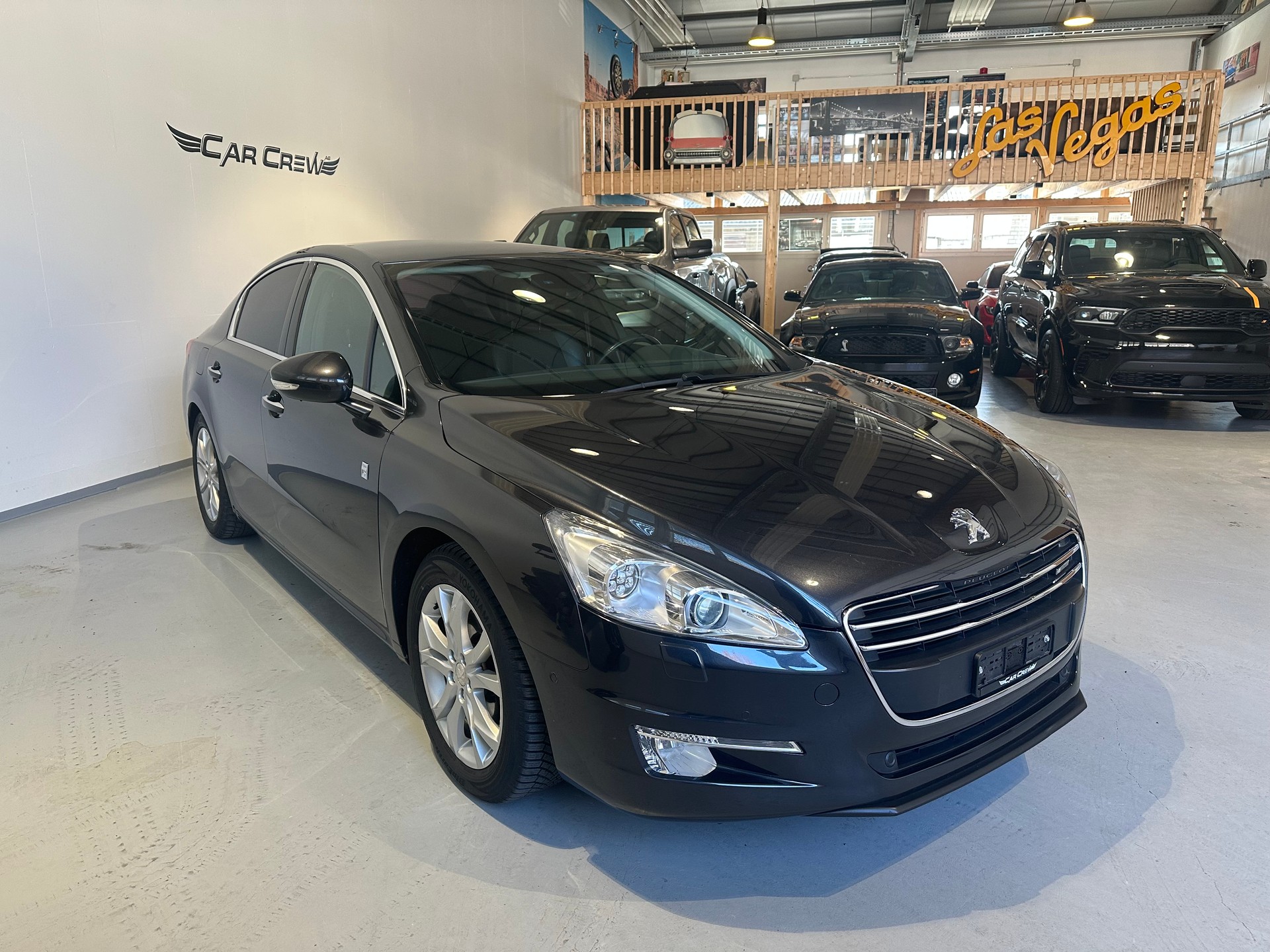 PEUGEOT 508 2.0 HDI Hybrid4 Allure EGS6-image-2