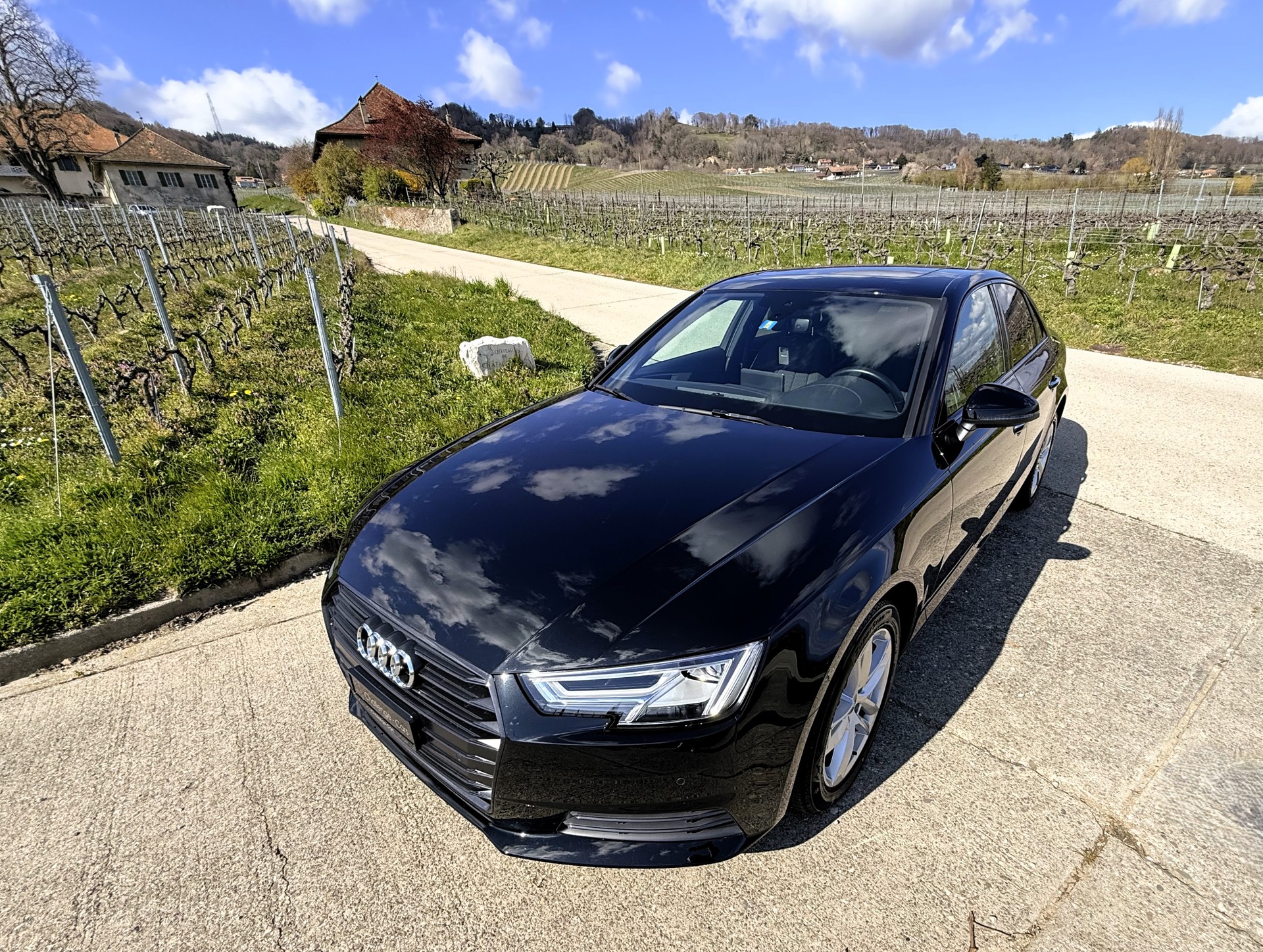 AUDI A4 Limousine 2.0 TDI Design S-tronic-showroom-element-1