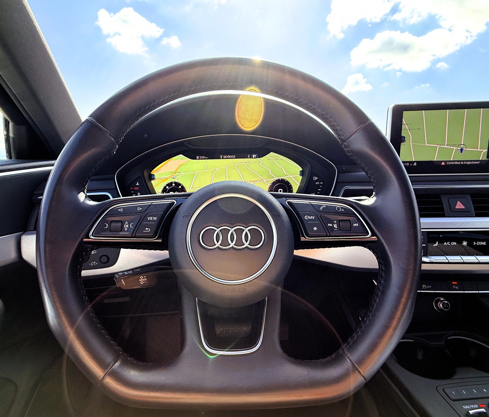 AUDI A4 Limousine 2.0 TDI Design S-tronic-image-15