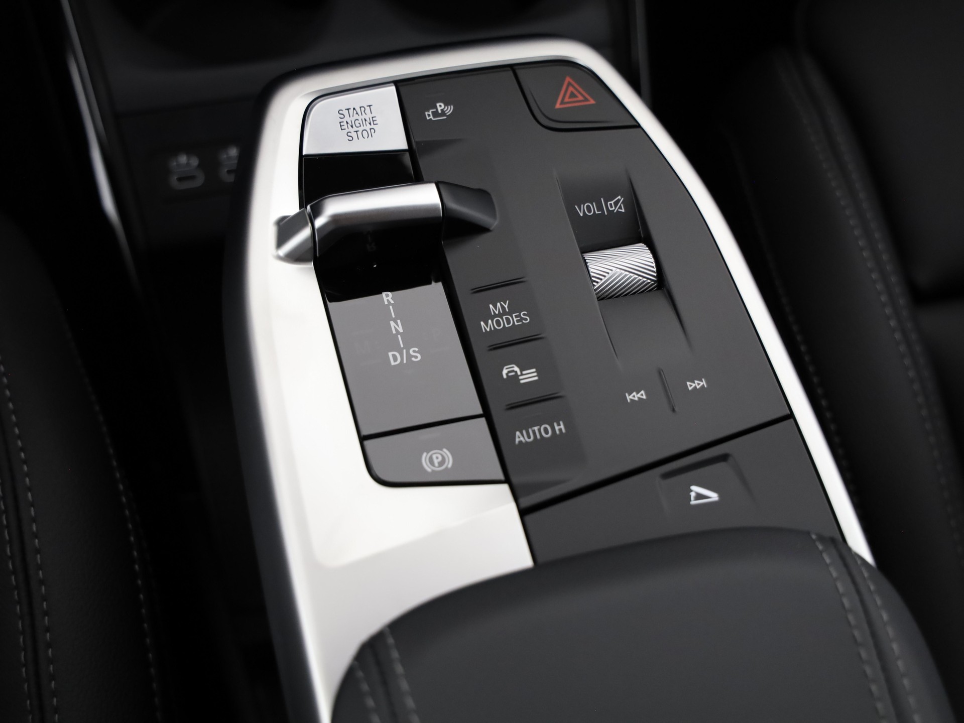 BMW 223d xDrive SDKG Active Tourer-image-16