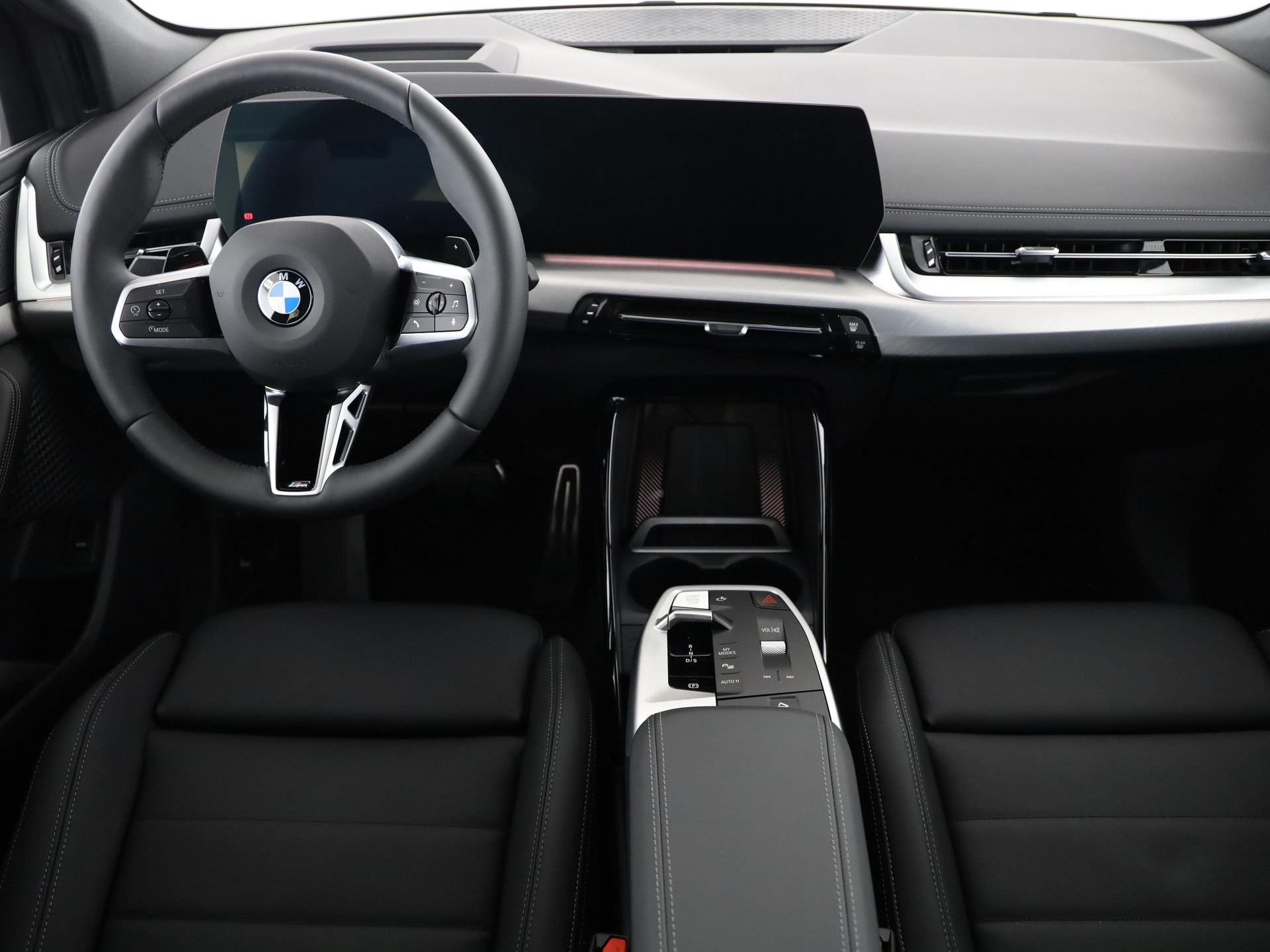 BMW 223d xDrive SDKG Active Tourer-image-15