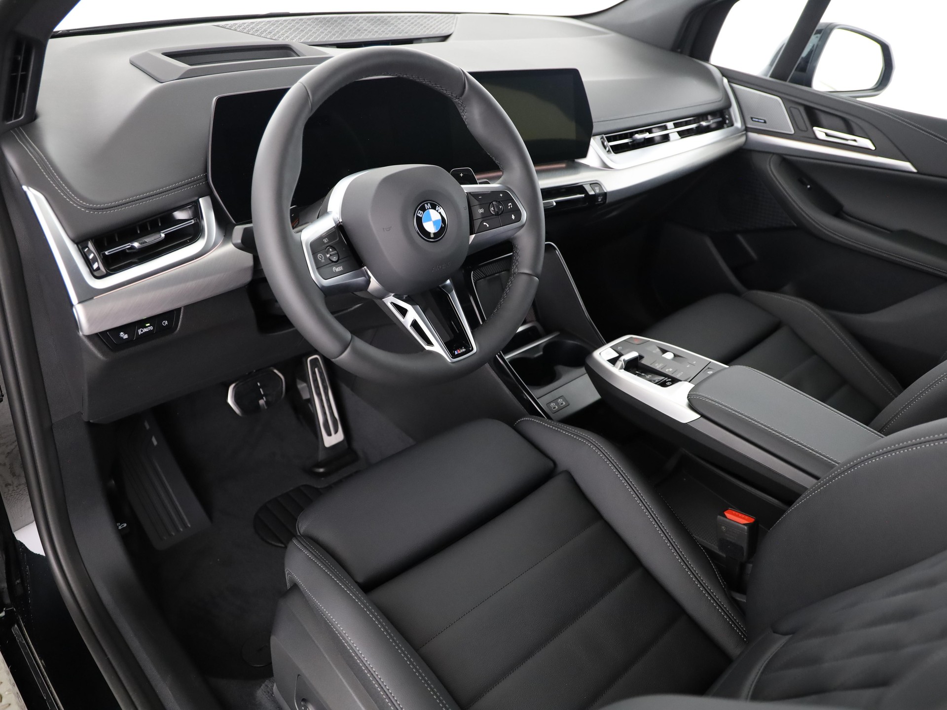 BMW 223d xDrive SDKG Active Tourer-image-11