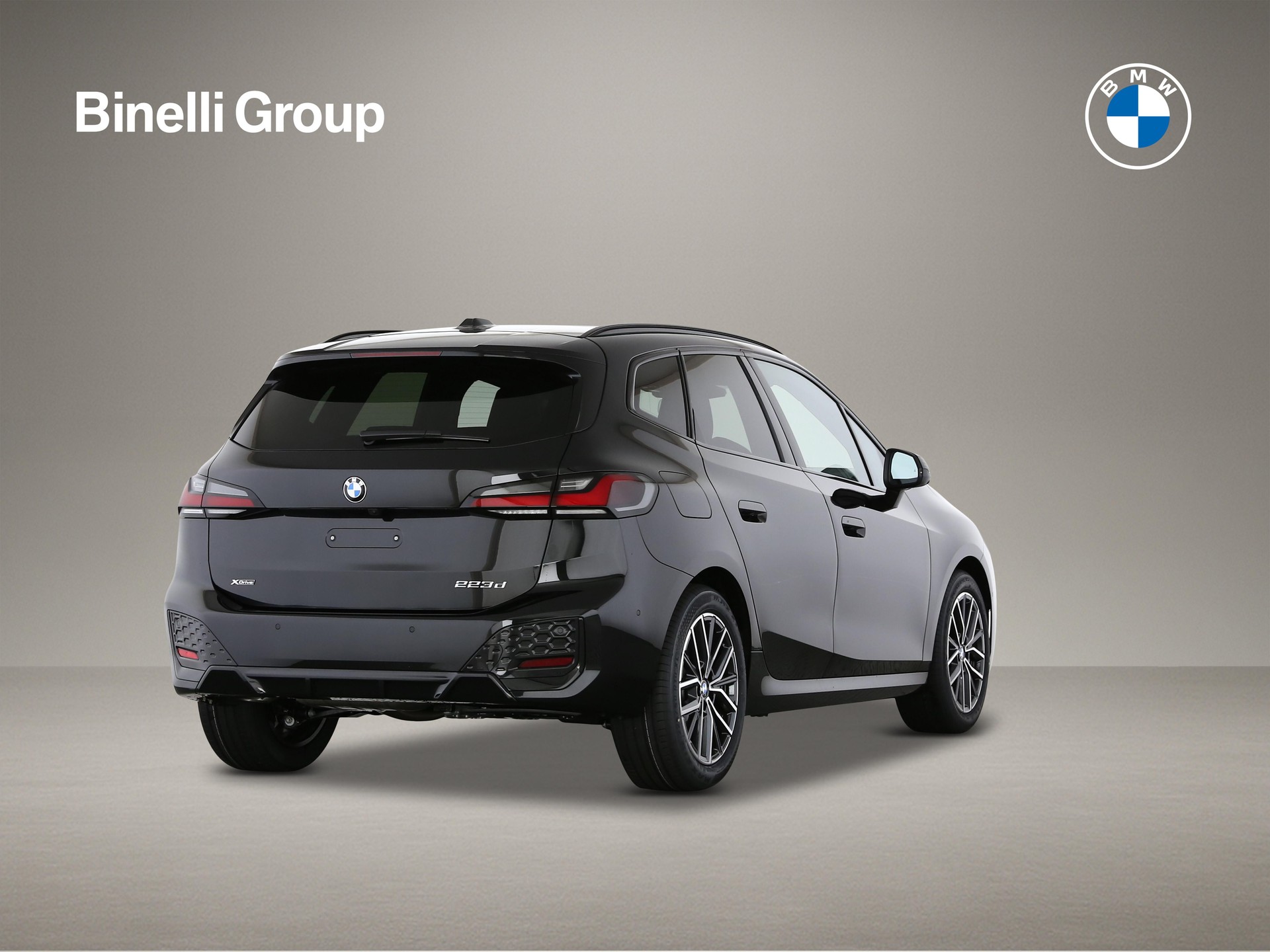 BMW 223d xDrive SDKG Active Tourer-image-1