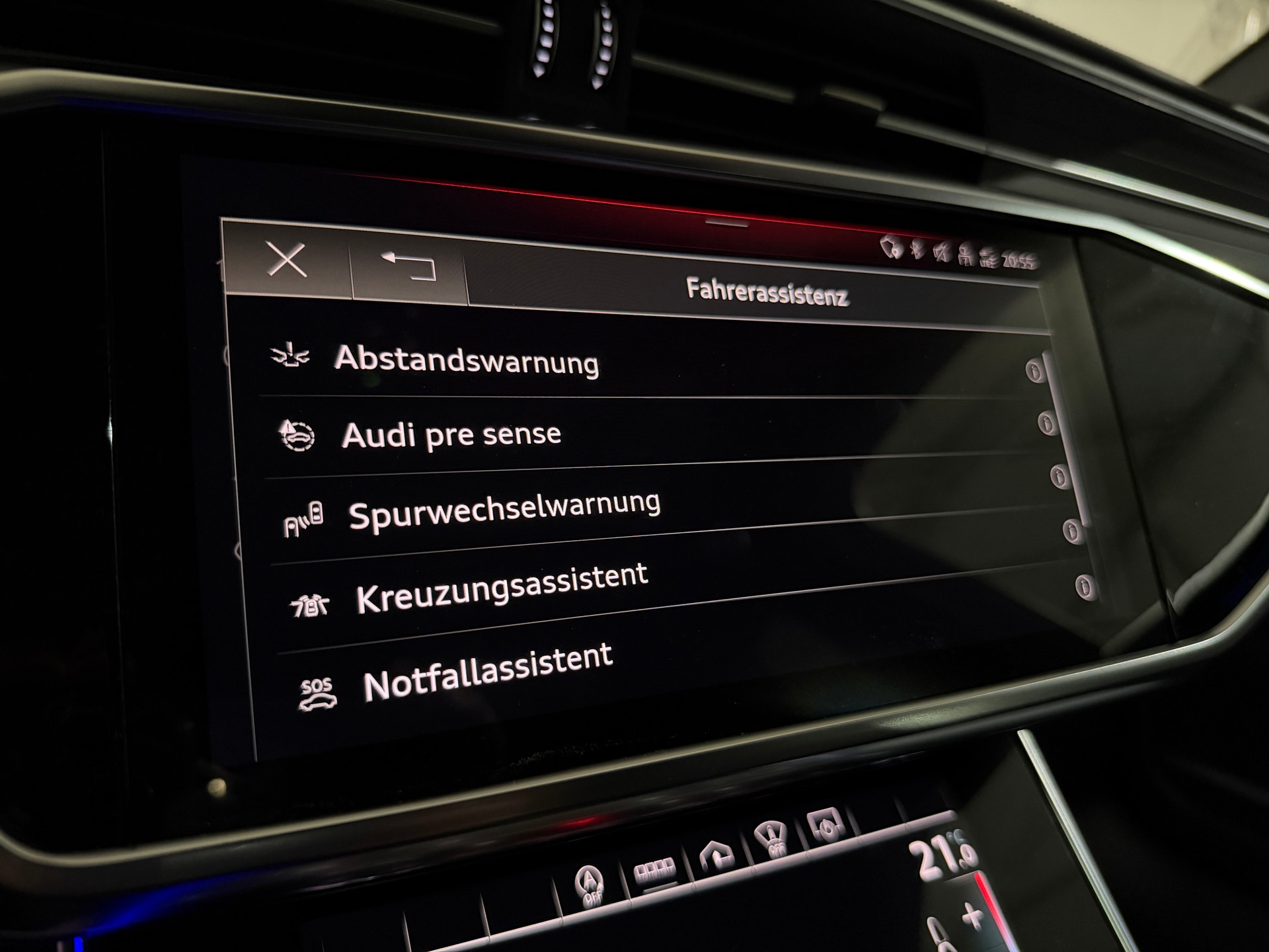 AUDI RS6 Avant 4.0 TFSI V8 quattro (AHK 2.1T)-image-21