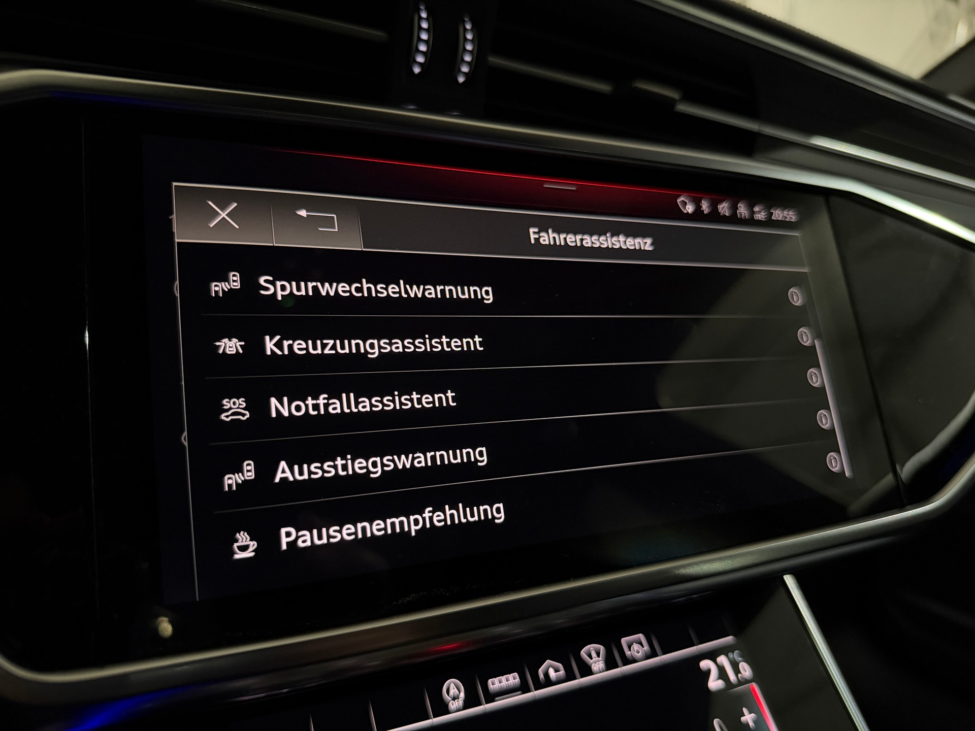 AUDI RS6 Avant 4.0 TFSI V8 quattro (AHK 2.1T)-image-20
