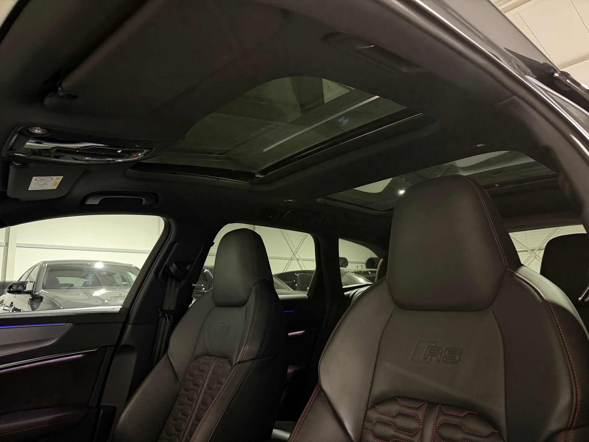 AUDI RS6 Avant 4.0 TFSI V8 quattro (AHK 2.1T)-image-12