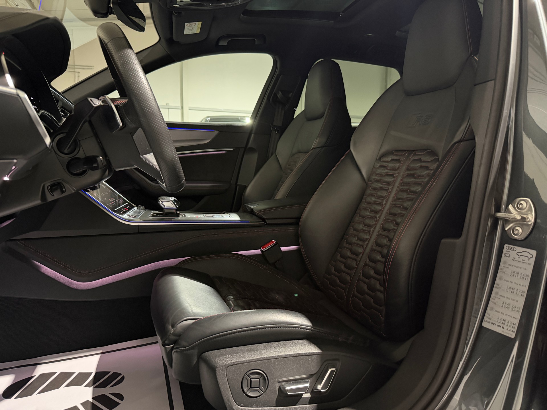AUDI RS6 Avant 4.0 TFSI V8 quattro (AHK 2.1T)-image-11