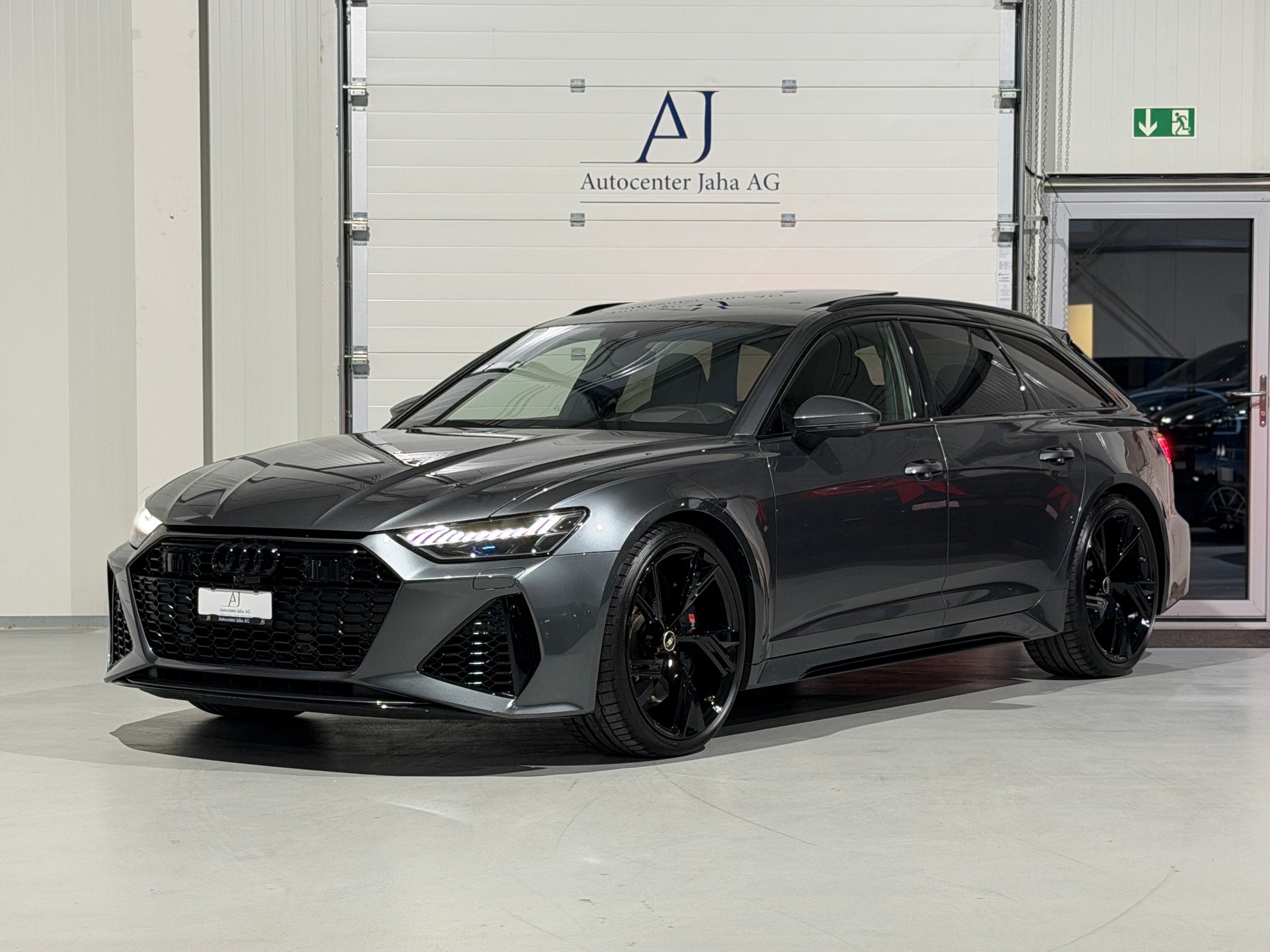 AUDI RS6 Avant 4.0 TFSI V8 quattro (AHK 2.1T)-image-2
