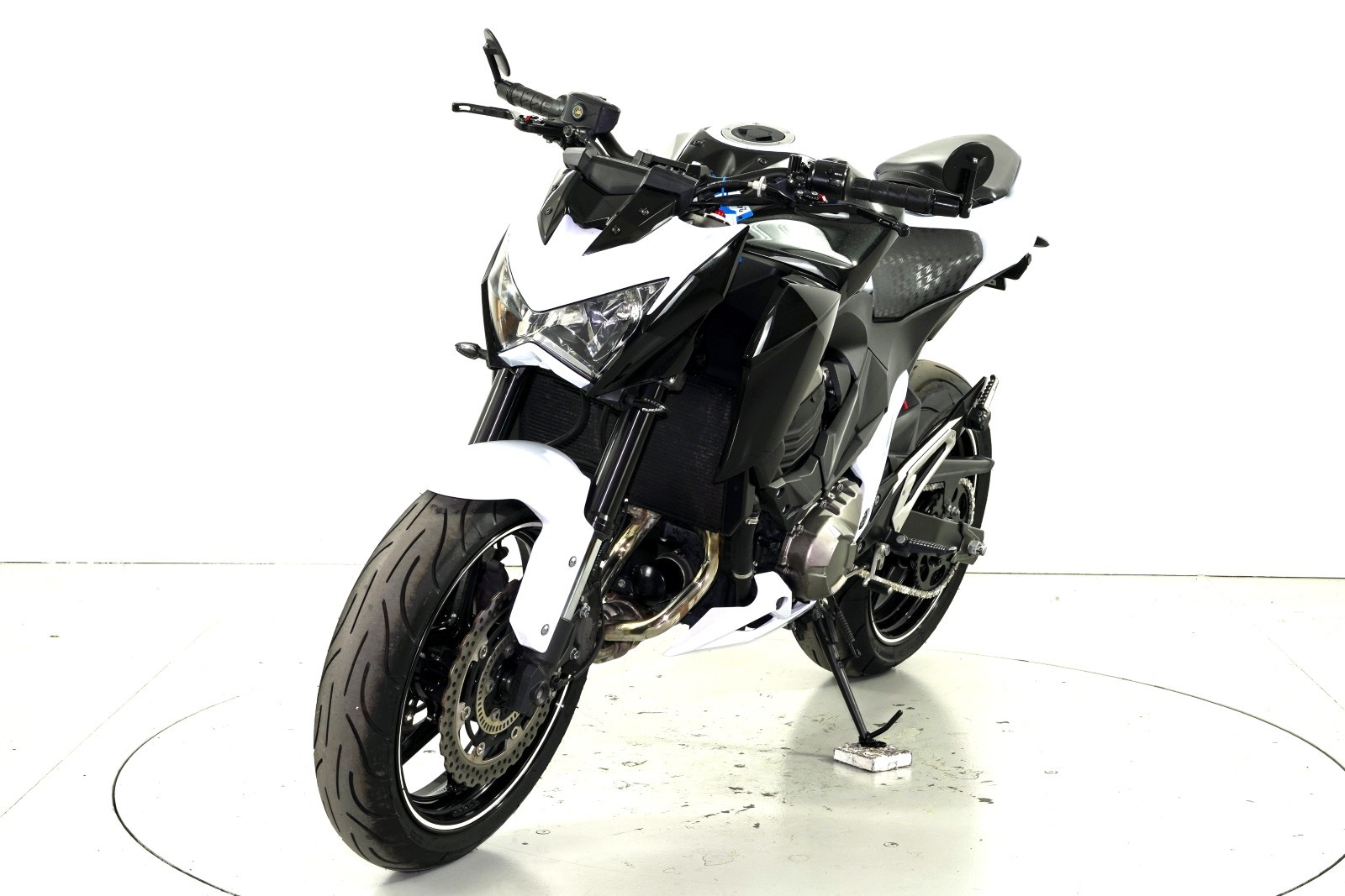 KAWASAKI Z 800 ABS-showroom-element-2