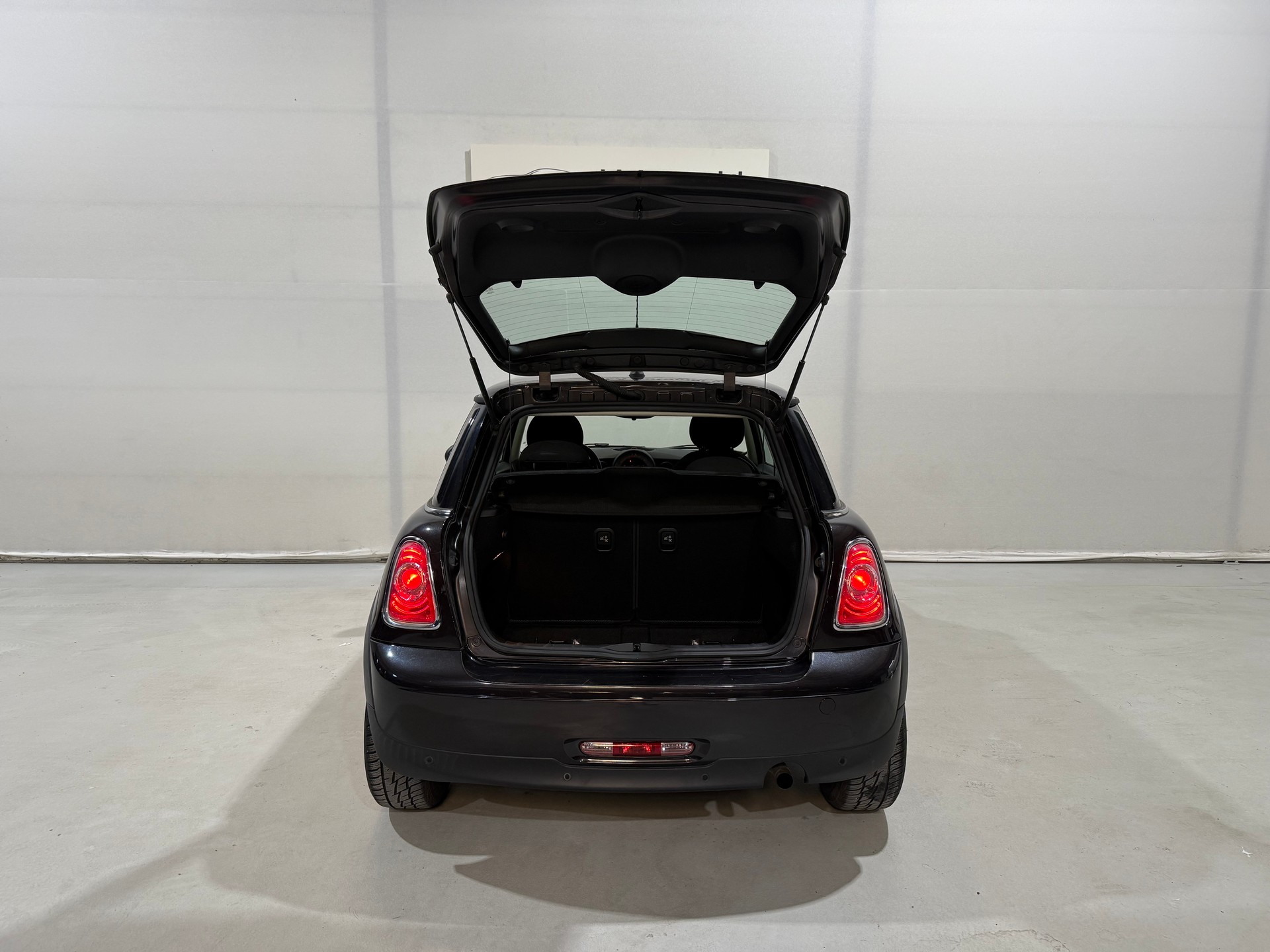 MINI One-image-10