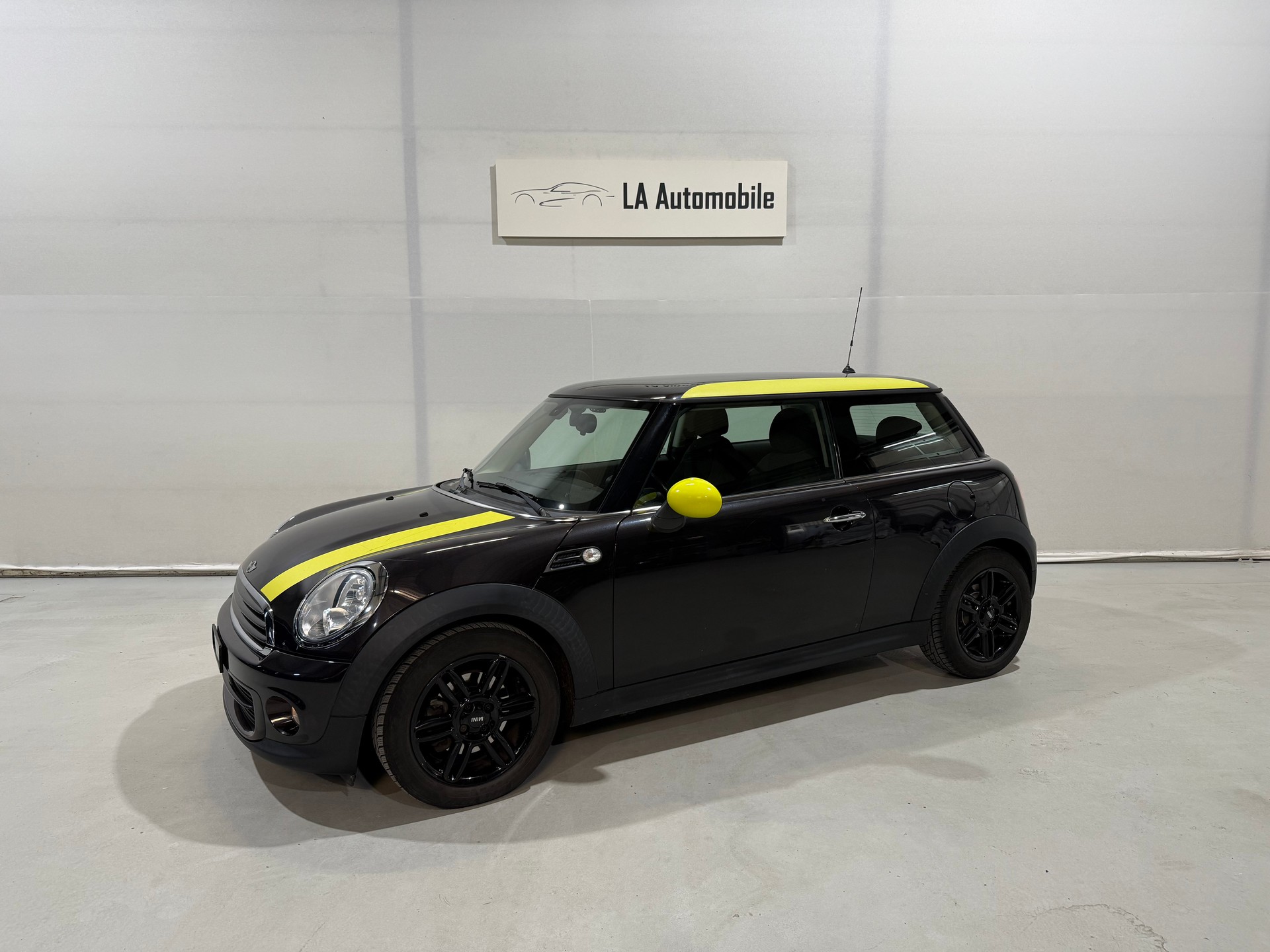 MINI One-image-1