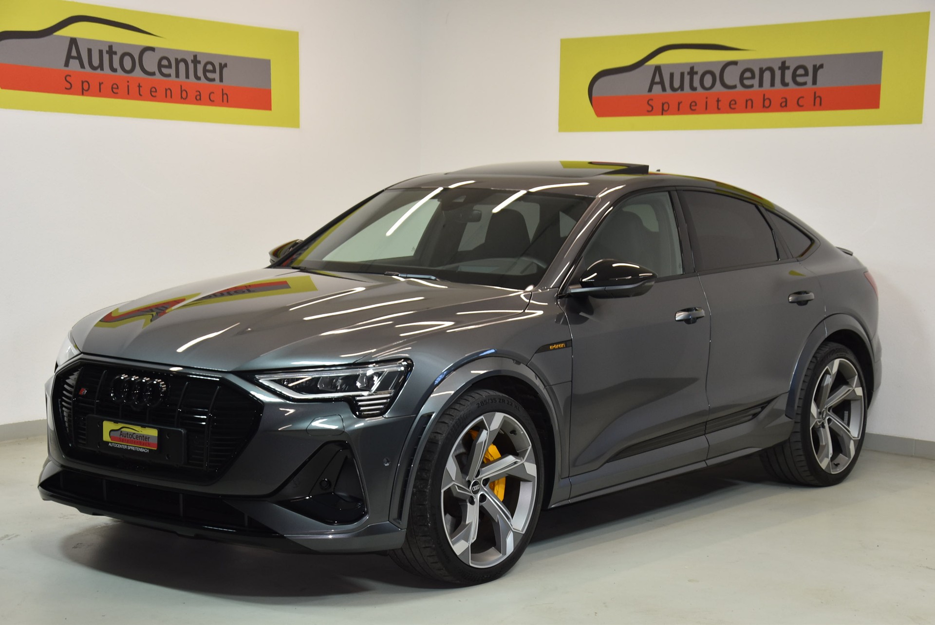 AUDI e-tron S Sportback quattro-image-1