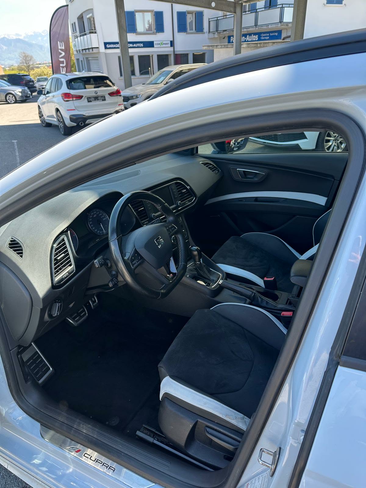 SEAT Leon ST 2.0 TSI Cupra 280 DSG-image-9