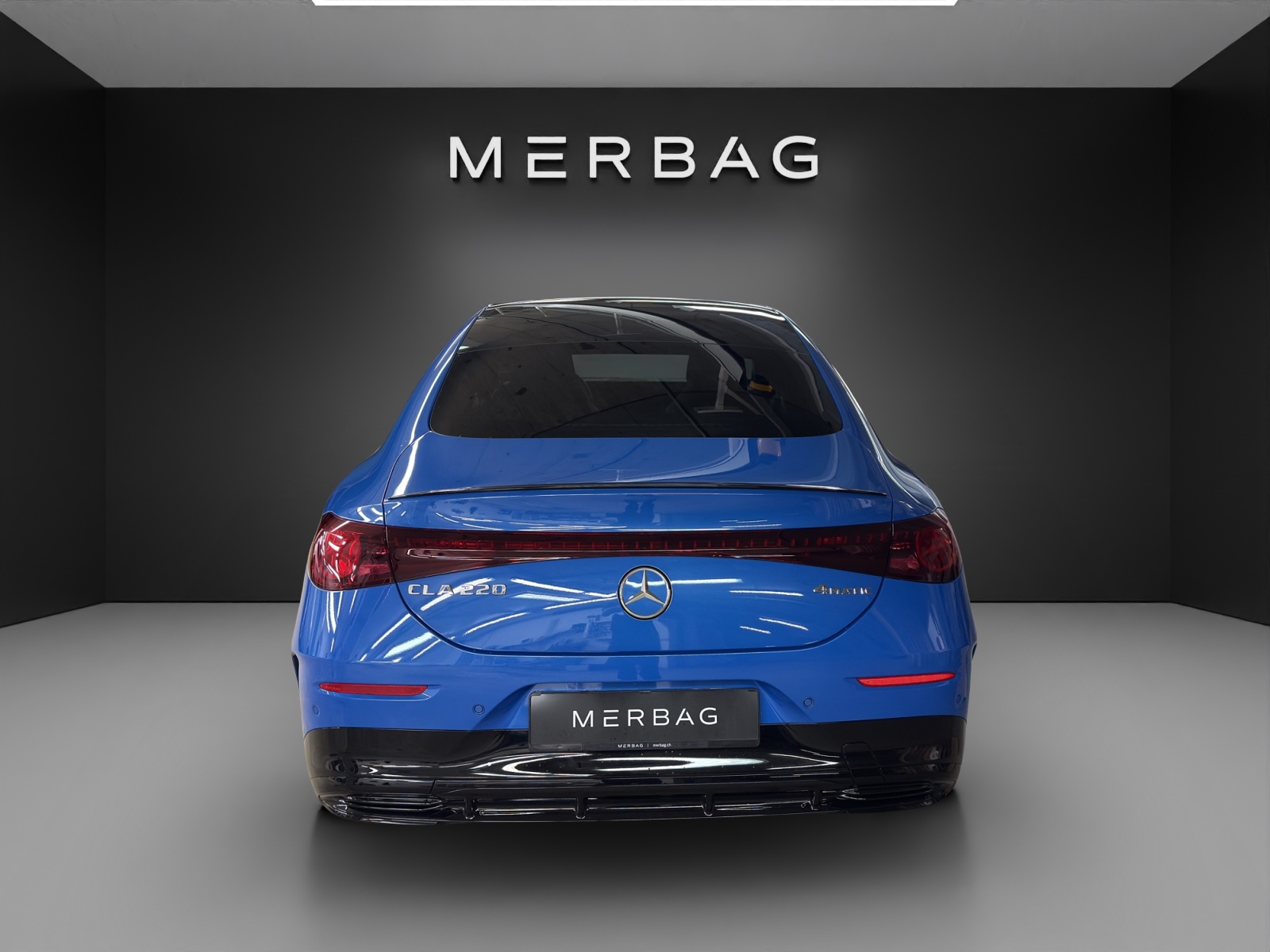 MERCEDES-BENZ CLA 220 4MATIC-image-3