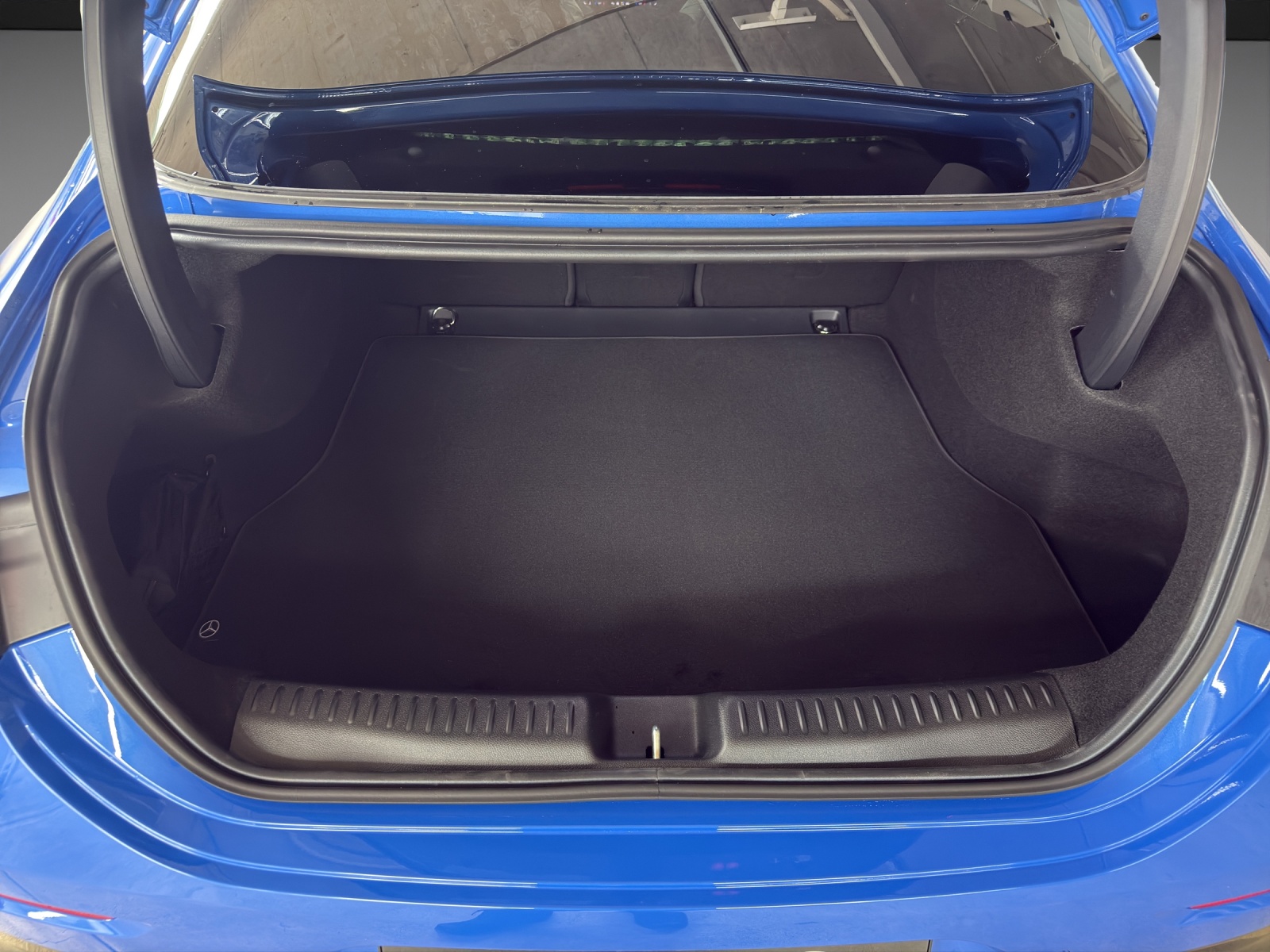 MERCEDES-BENZ CLA 220 4MATIC-image-8