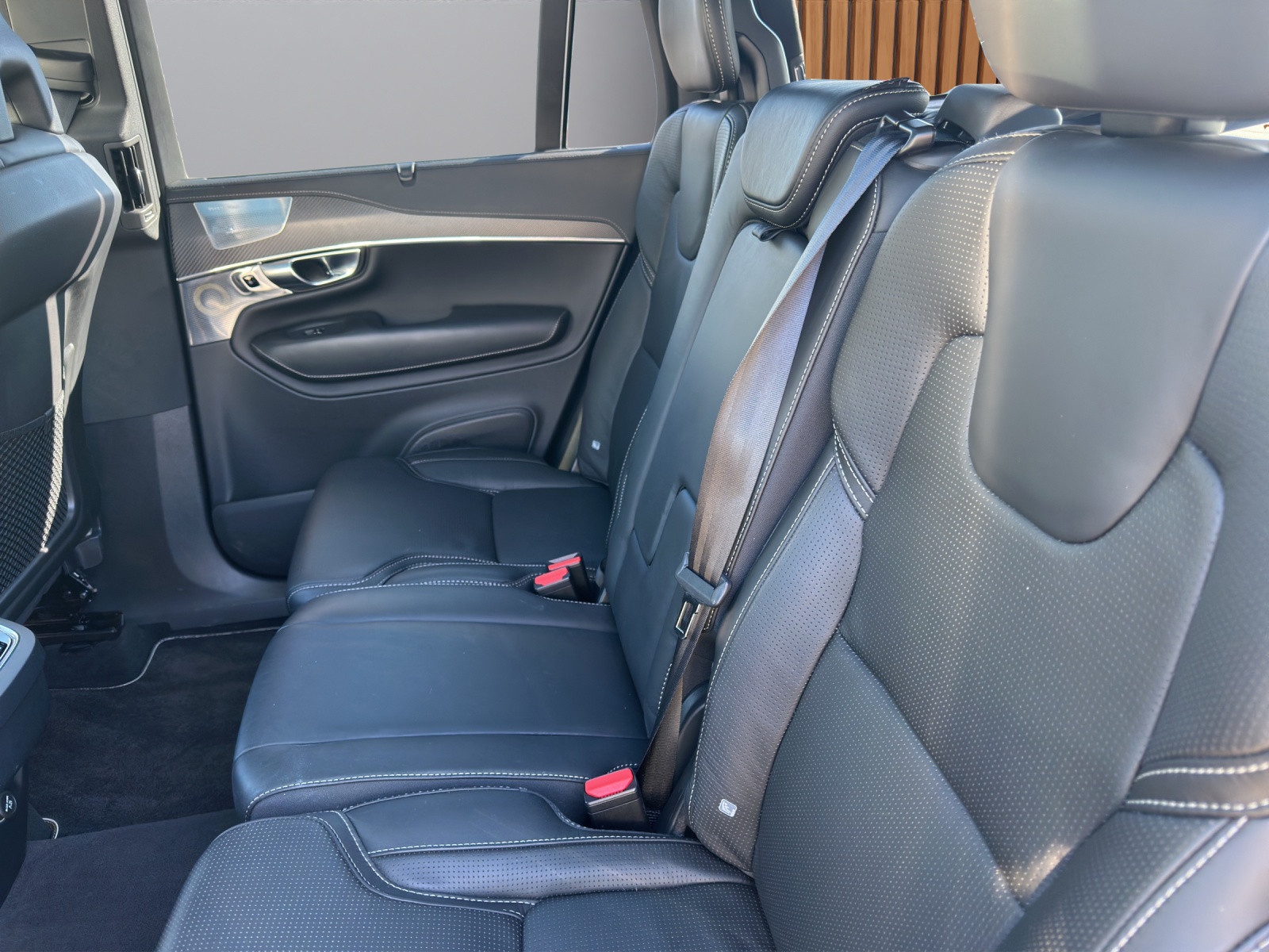 VOLVO XC90 2.0 B5 MH R-Design 7P. AWD-image-9