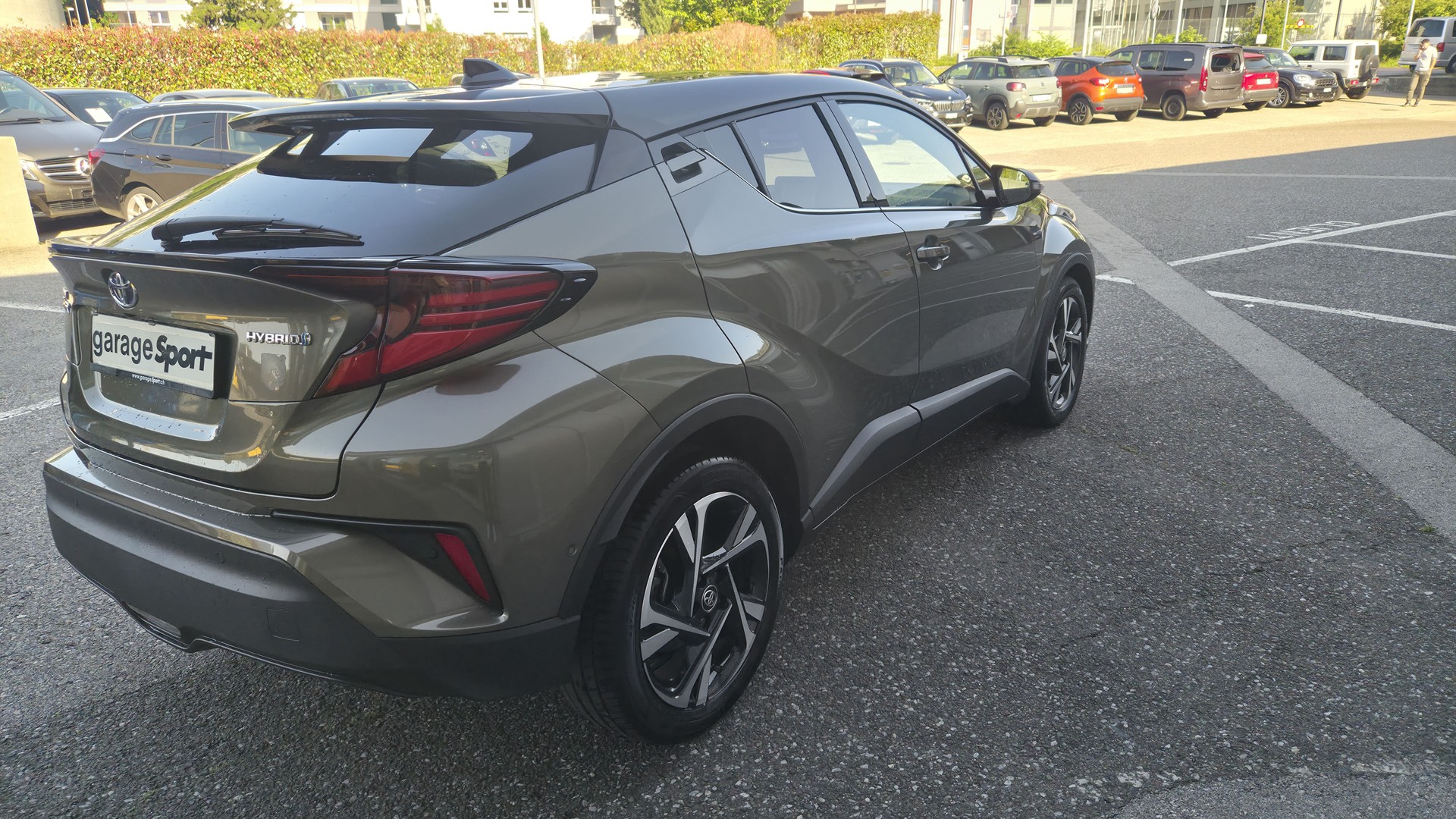 TOYOTA C-HR 1.8 HSD CVT Trend-image-6