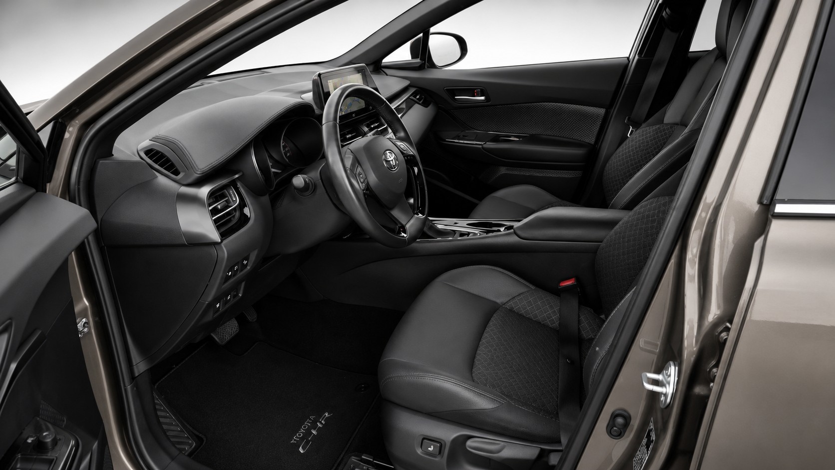 TOYOTA C-HR 1.8 HSD CVT Trend-image-12