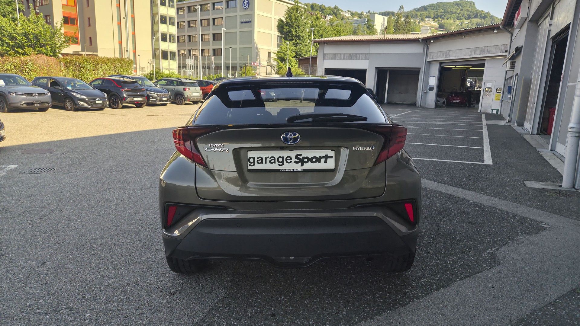 TOYOTA C-HR 1.8 HSD CVT Trend-image-5