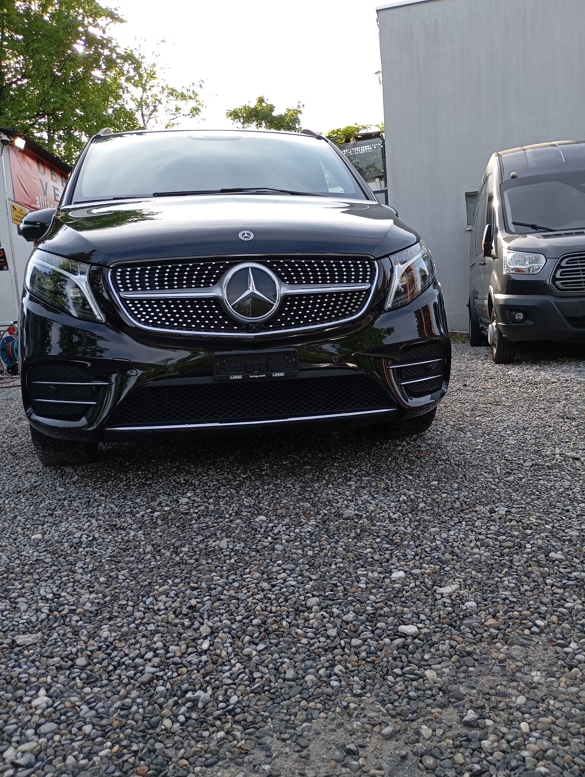 MERCEDES-BENZ V 300 d extralang Avantgarde 4Matic 9G-Tronic-image-5