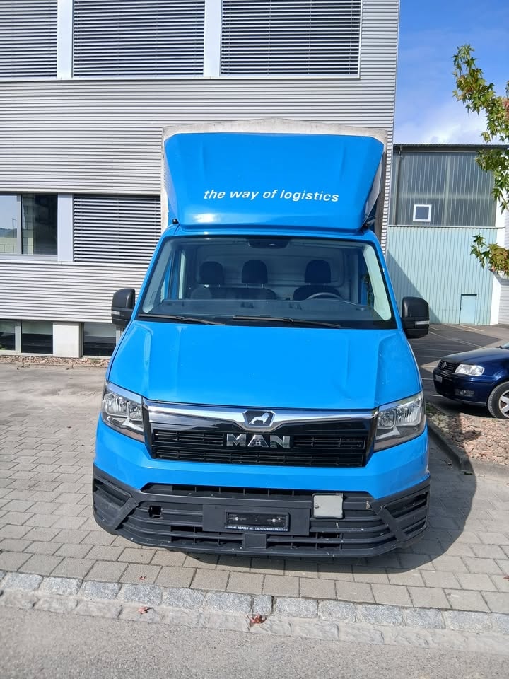 MAN TGE 3.180 Lang A-image-1