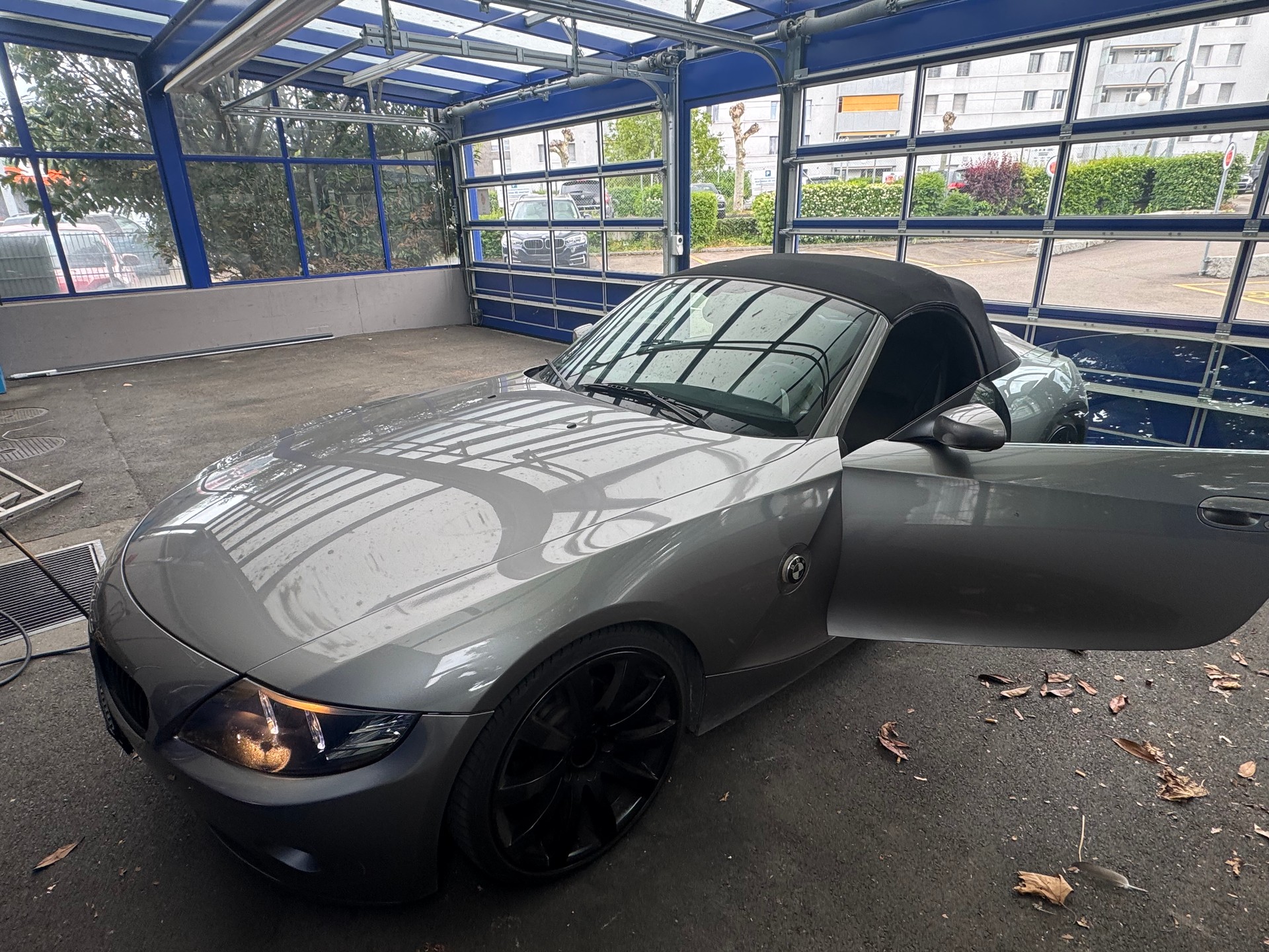 BMW Z4 3.0i Roadster-image-0