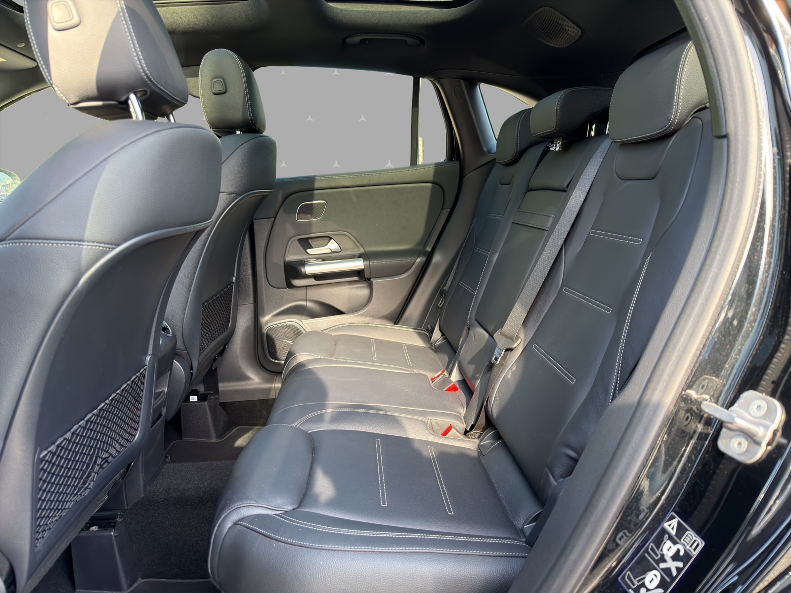 MERCEDES-BENZ GLA 250 4Matic 8G-DCT Swiss Star-image-11