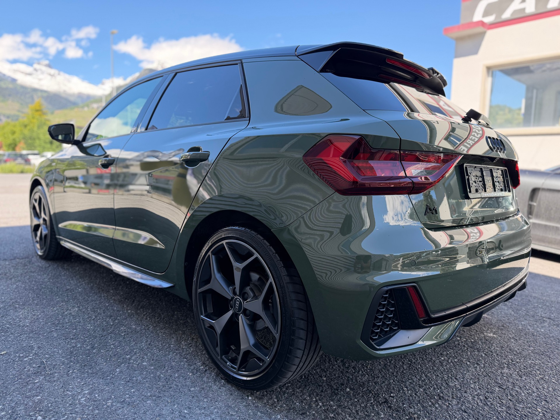 AUDI A1 Sportback 30 TFSI S Line Attraction S-tronic-image-4